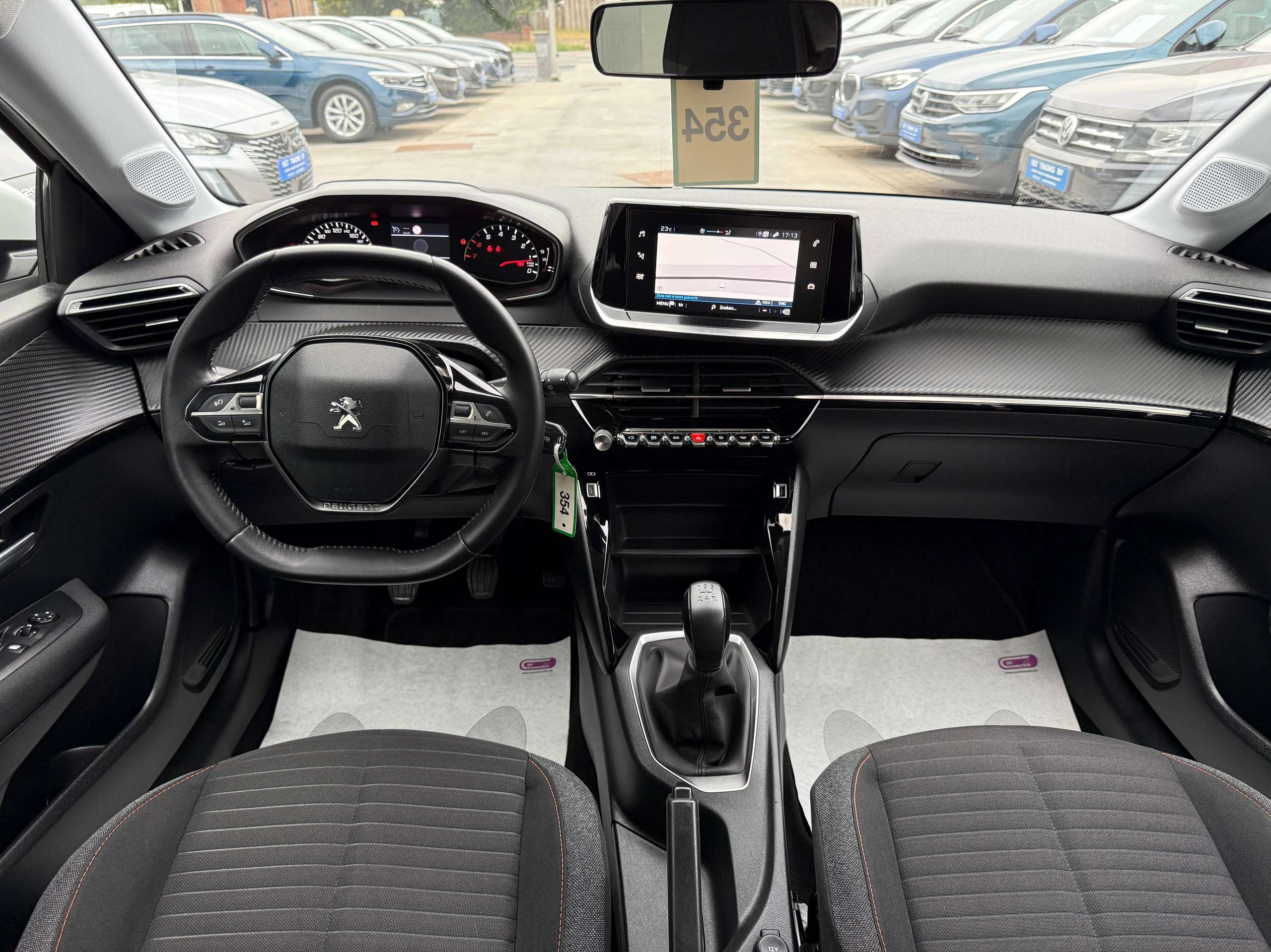 76207594-ba17-485d-ad61-5c06d934155532-peugeot-208-1-2i-full-led-navigatie-carplay-bluetooth-pdc-airco.jpg