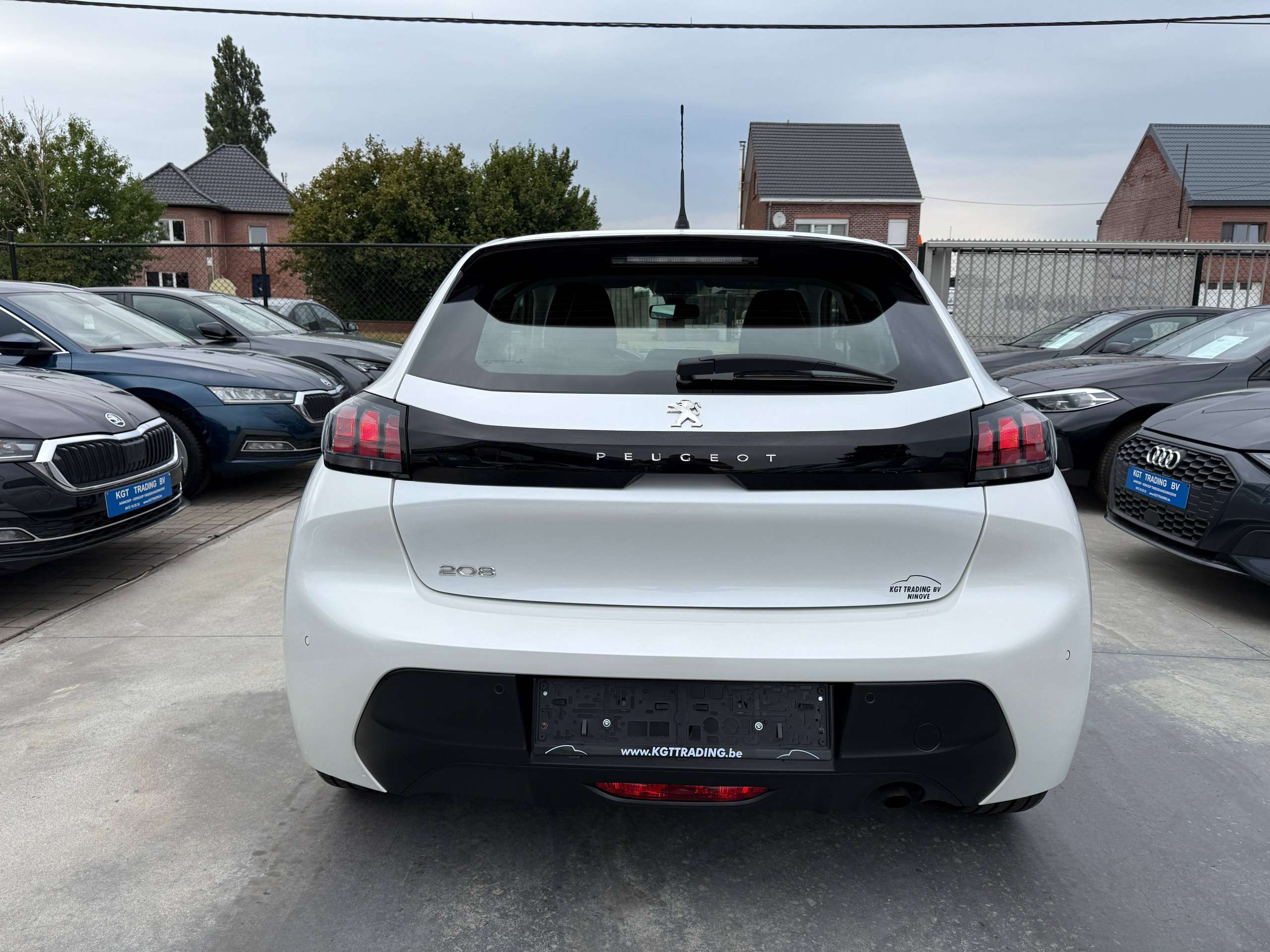 76207594-ba17-485d-ad61-5c06d93415556-peugeot-208-1-2i-full-led-navigatie-carplay-bluetooth-pdc-airco.jpg