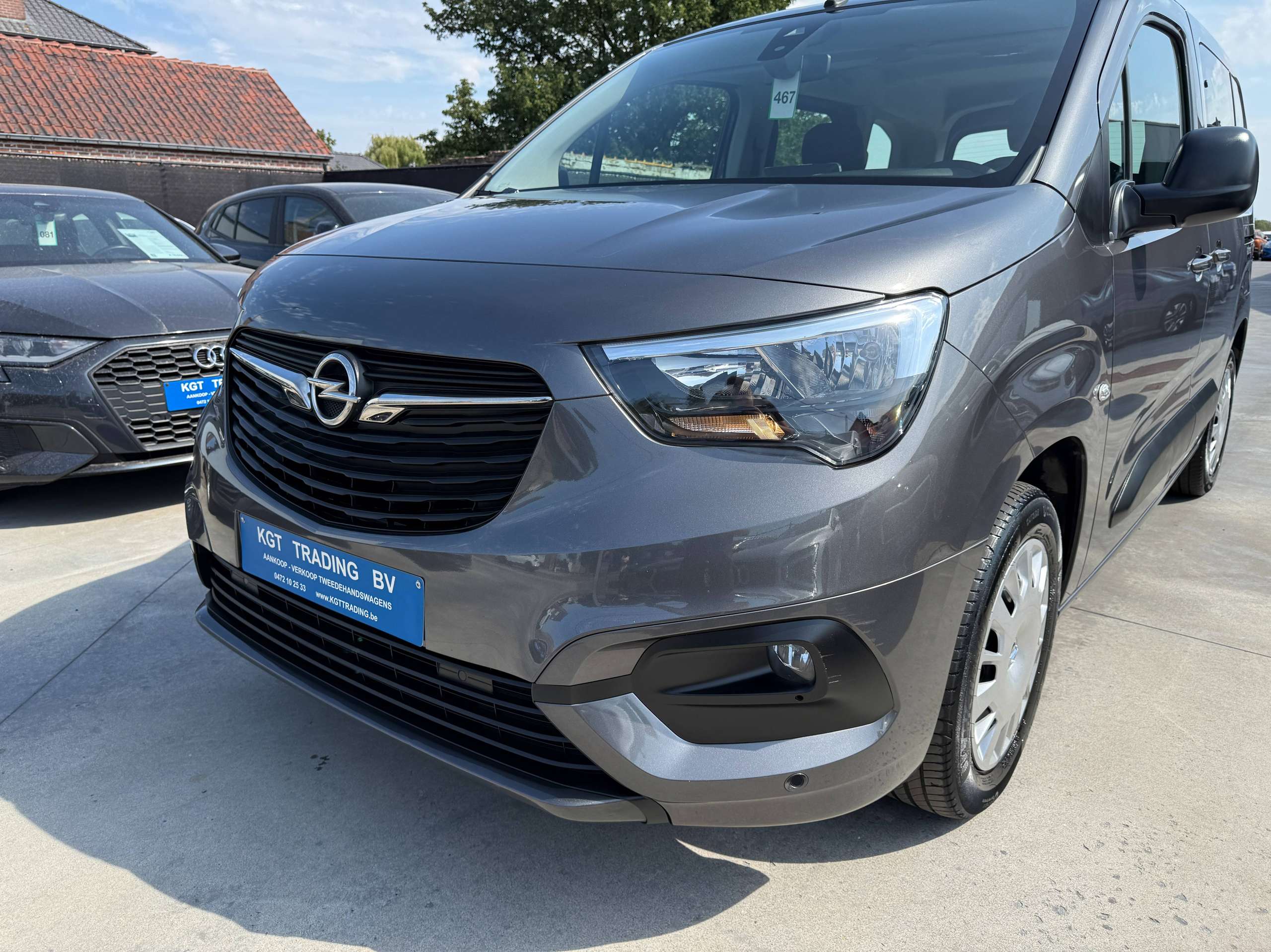 78b4767d-6155-4896-bfc5-9e6ae98dfeb510-opel-combo-life-1-2i-110pk-5-zit-navigatie-camera-carplay-pdc-dab-trekhaak-airco.jpg