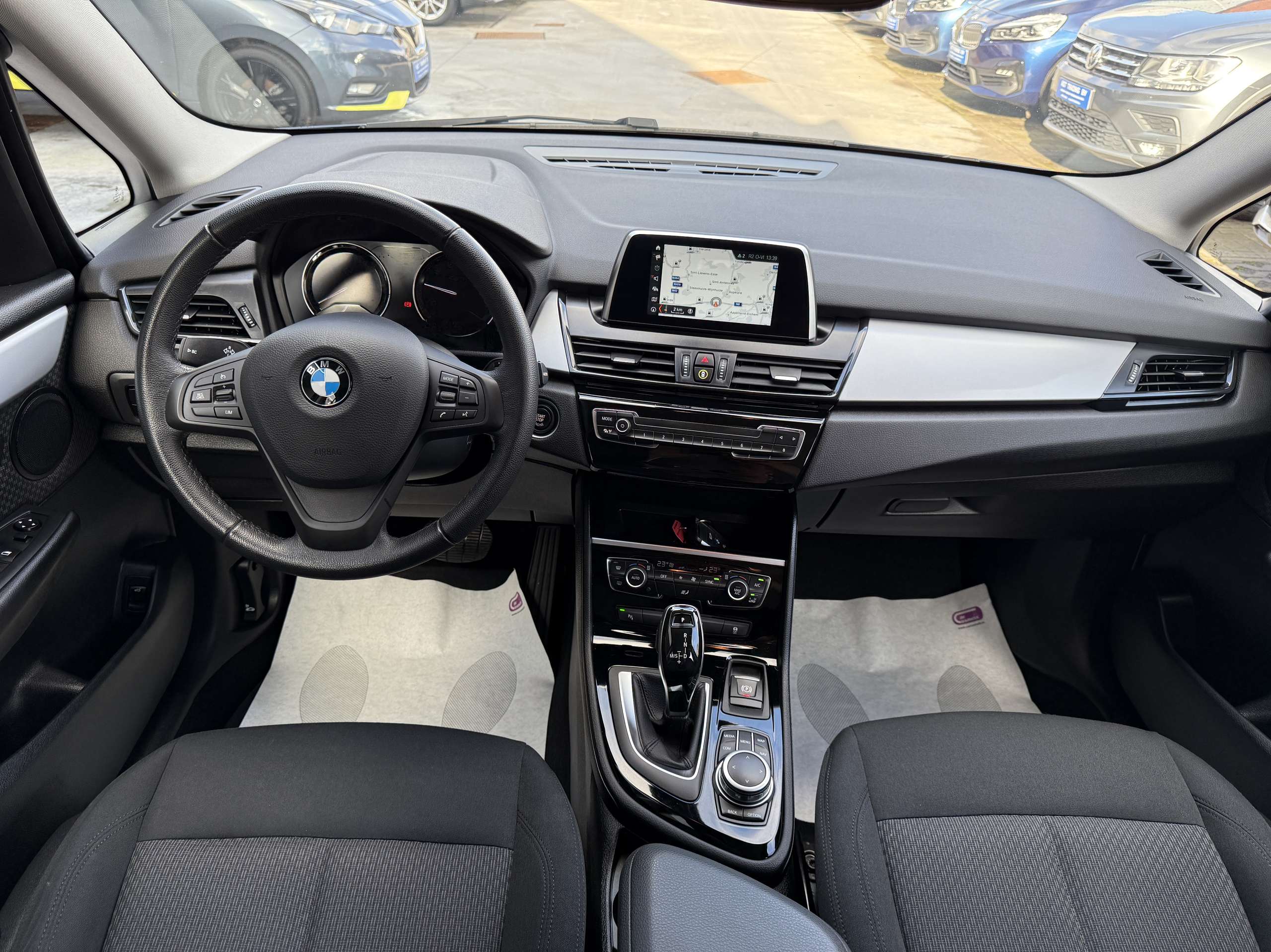 7d3b45a7-1f32-45ca-9490-1d99a364406430-bmw-218-ia-gran-tourer-7-zetels-automaat-navi-full-led-pdc.jpg