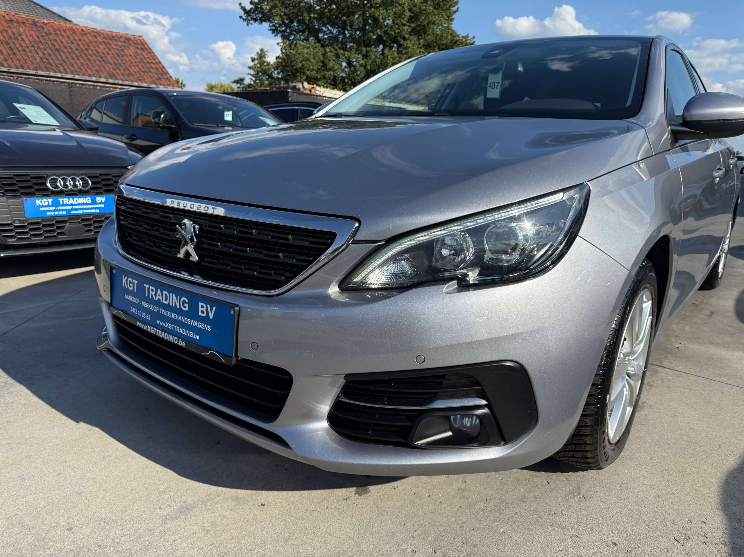 7e2e5f2f-4546-4be6-85a3-4843789bff7610-peugeot-308-sw-1-5-bluehdi-130pk-navigatie-carplay-bluetooth-pdc-led.jpg