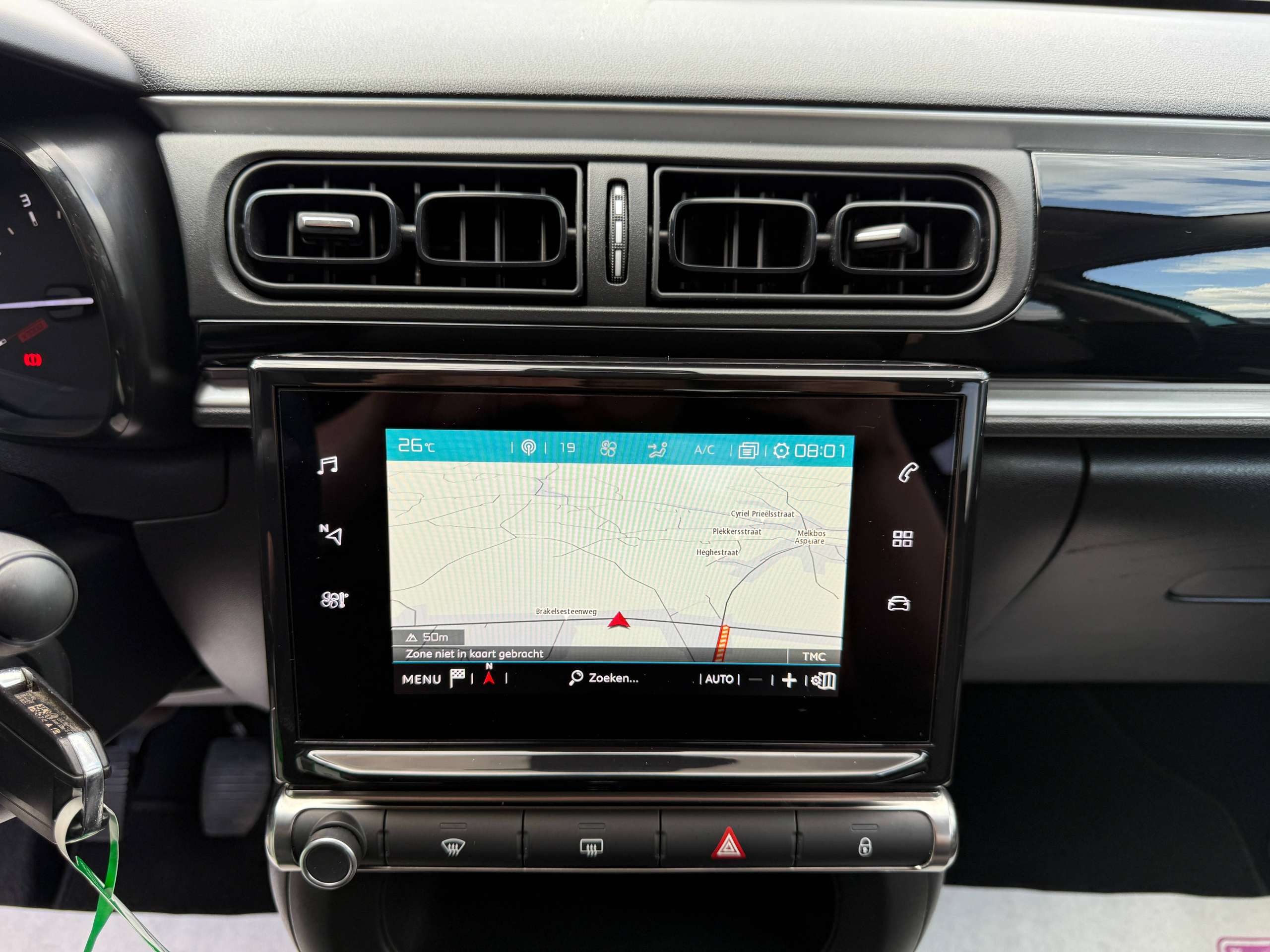 800aed50-93df-4a97-9c6e-919e78a1267419-citroen-c3-1-2i-83pk-navigatie-carplay-bluetooth-full-led-airco-pdc-lane-assist.jpg
