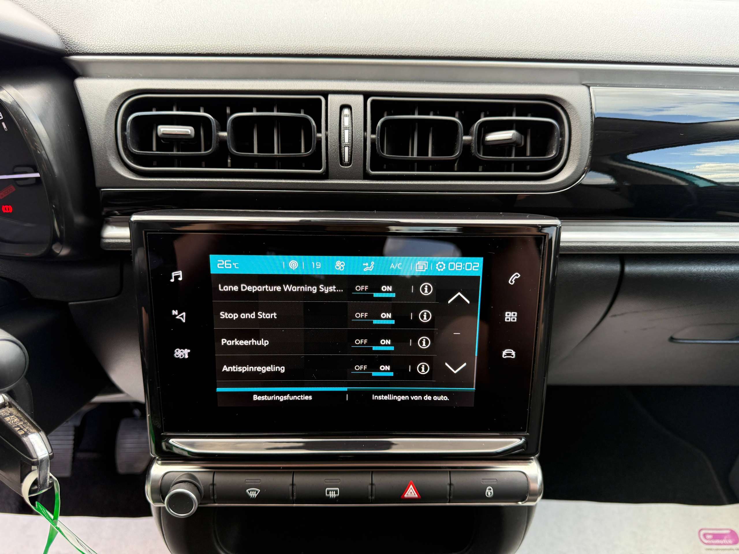 800aed50-93df-4a97-9c6e-919e78a1267422-citroen-c3-1-2i-83pk-navigatie-carplay-bluetooth-full-led-airco-pdc-lane-assist.jpg
