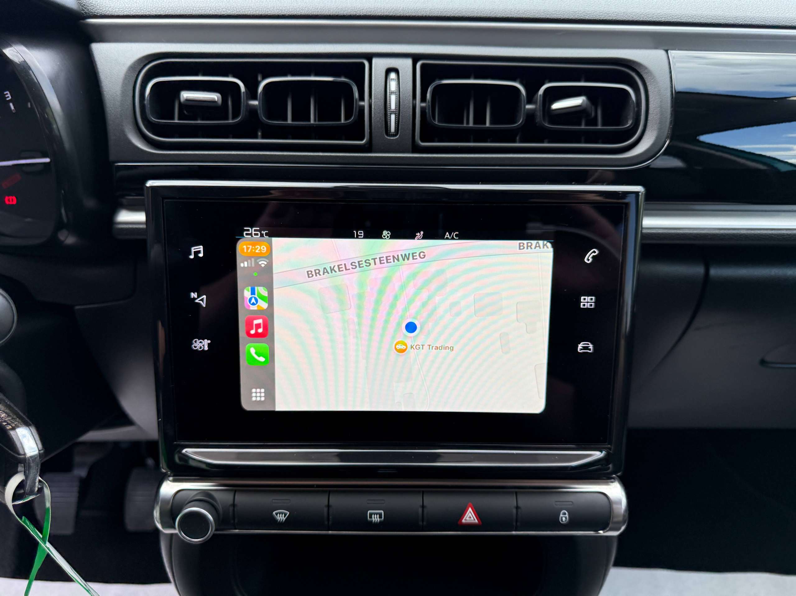 800aed50-93df-4a97-9c6e-919e78a1267425-citroen-c3-1-2i-83pk-navigatie-carplay-bluetooth-full-led-airco-pdc-lane-assist.jpg