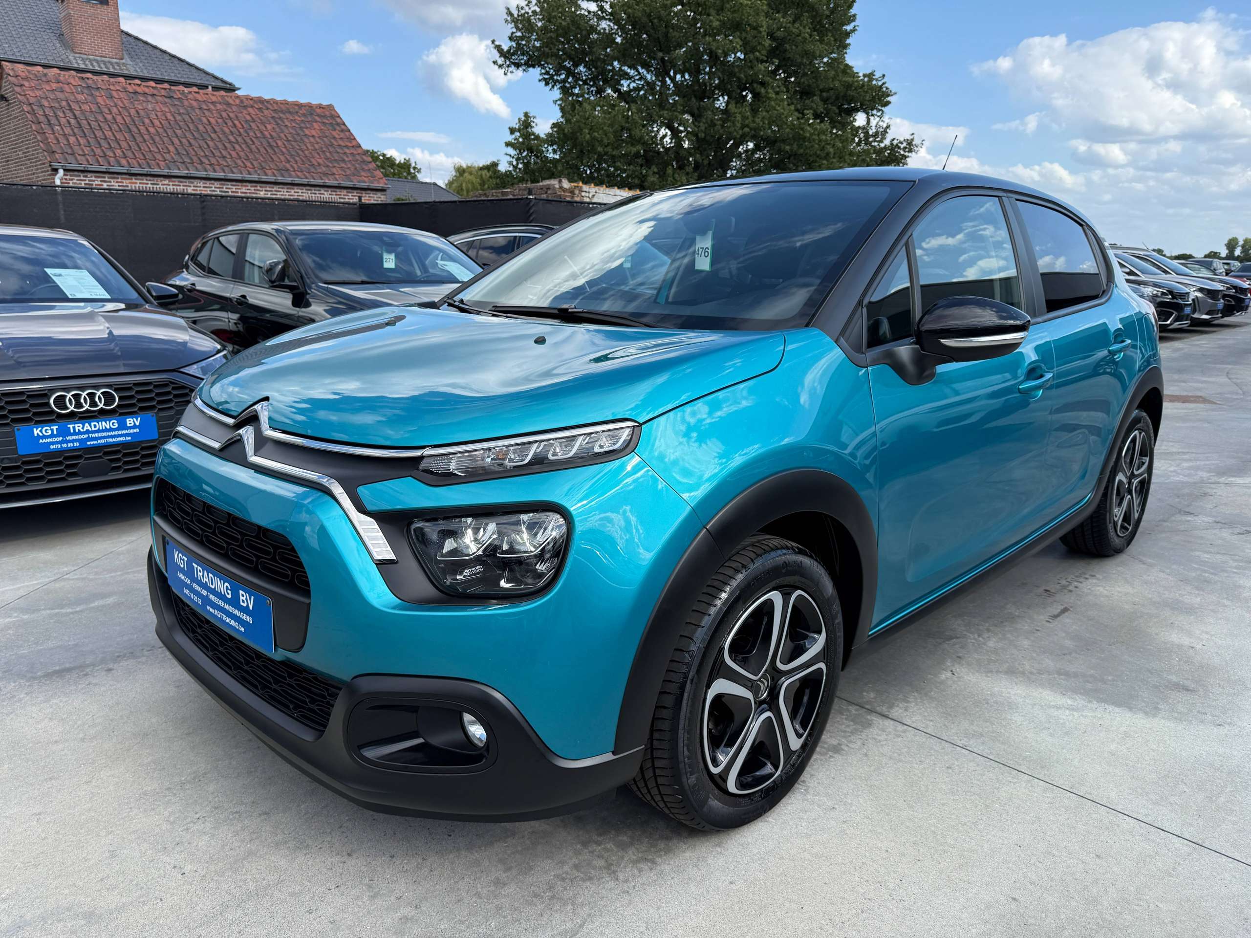800aed50-93df-4a97-9c6e-919e78a126749-citroen-c3-1-2i-83pk-navigatie-carplay-bluetooth-full-led-airco-pdc-lane-assist.jpg