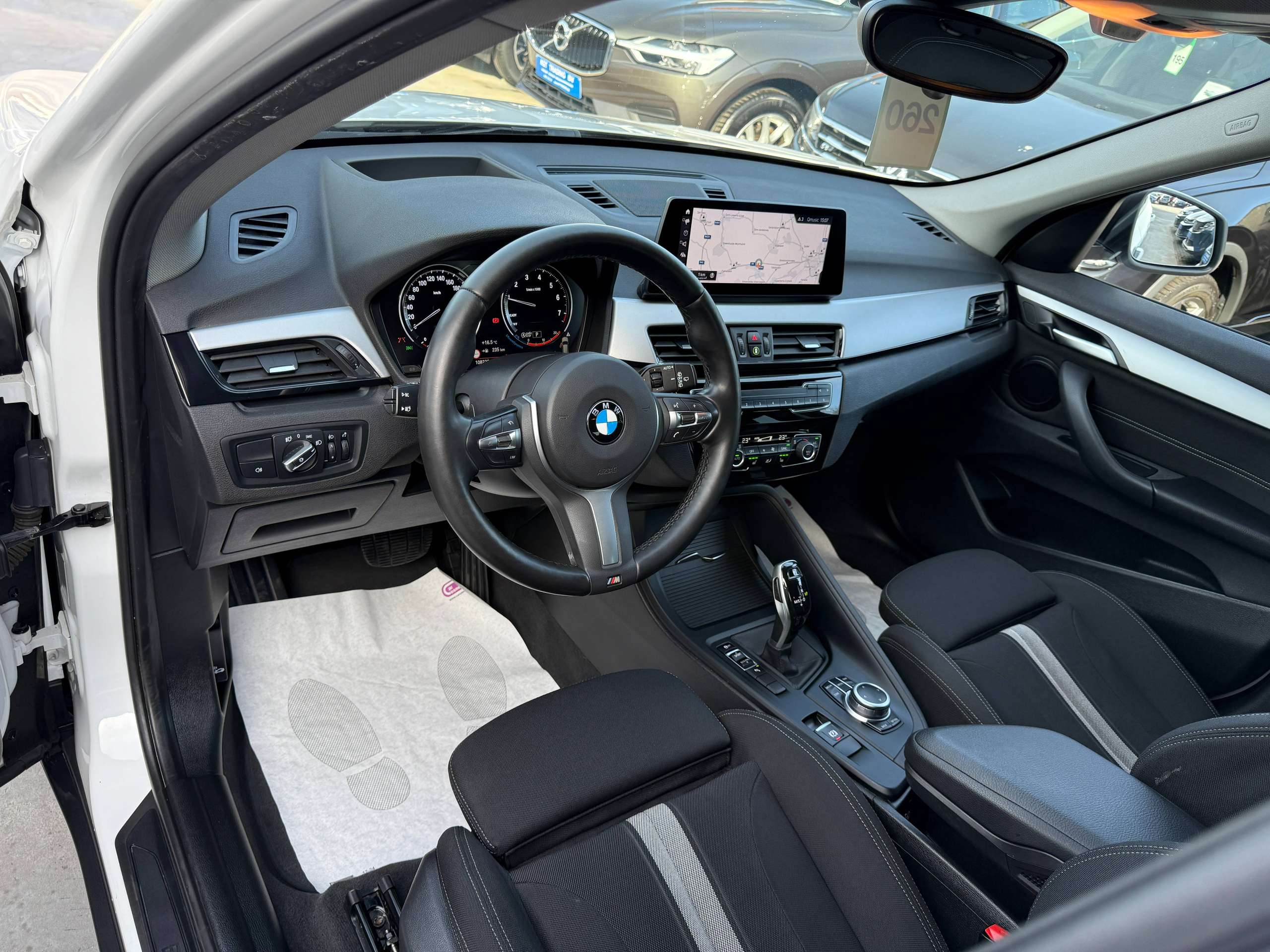 82c0851d-33d3-495b-99a9-f83d2e8ab79312-bmw-x1-1-5i-automaat-full-led-navi-camera-head-up-dab-pdc.jpg