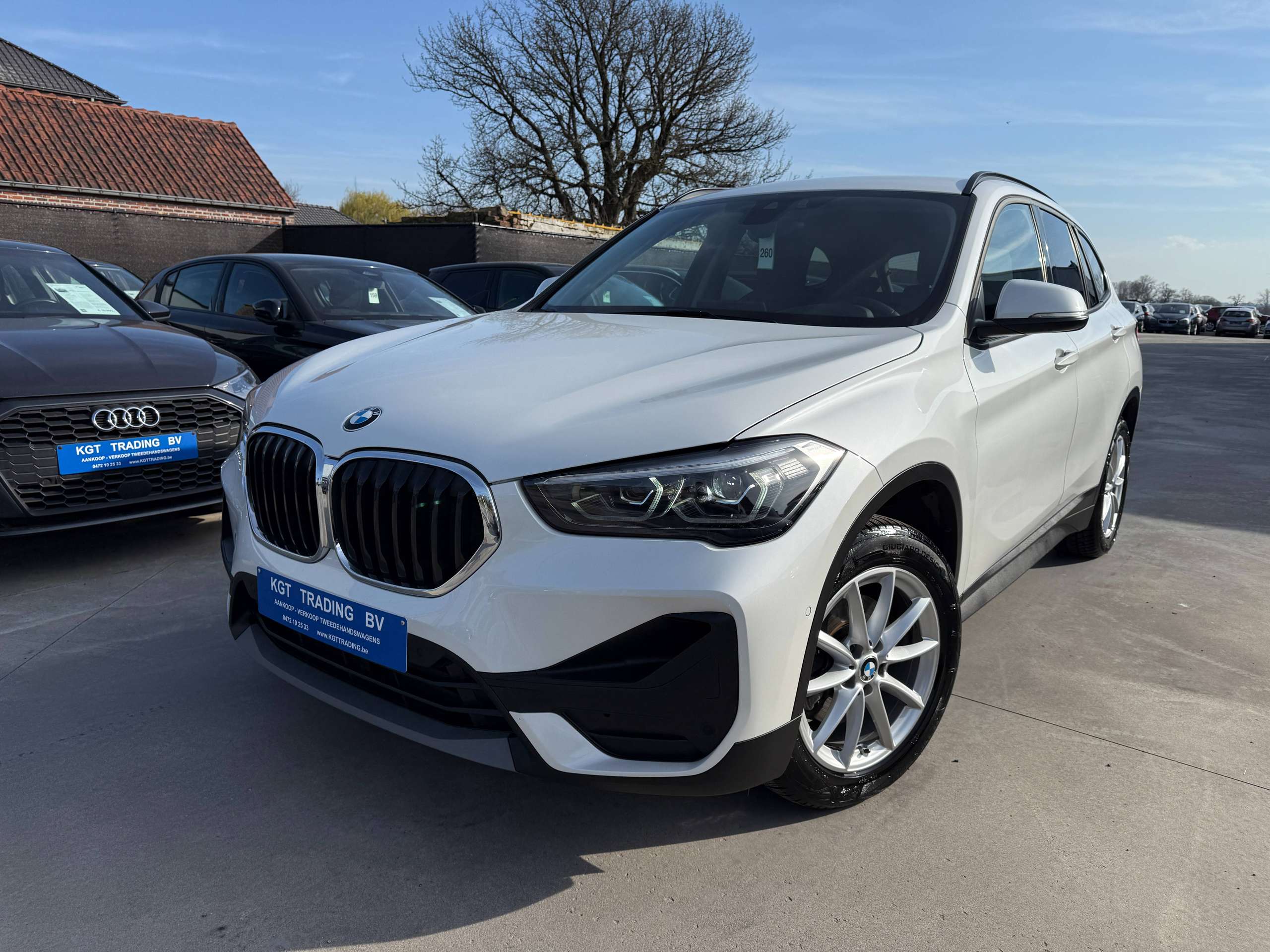 82c0851d-33d3-495b-99a9-f83d2e8ab7932-bmw-x1-1-5i-automaat-full-led-navi-camera-head-up-dab-pdc.jpg