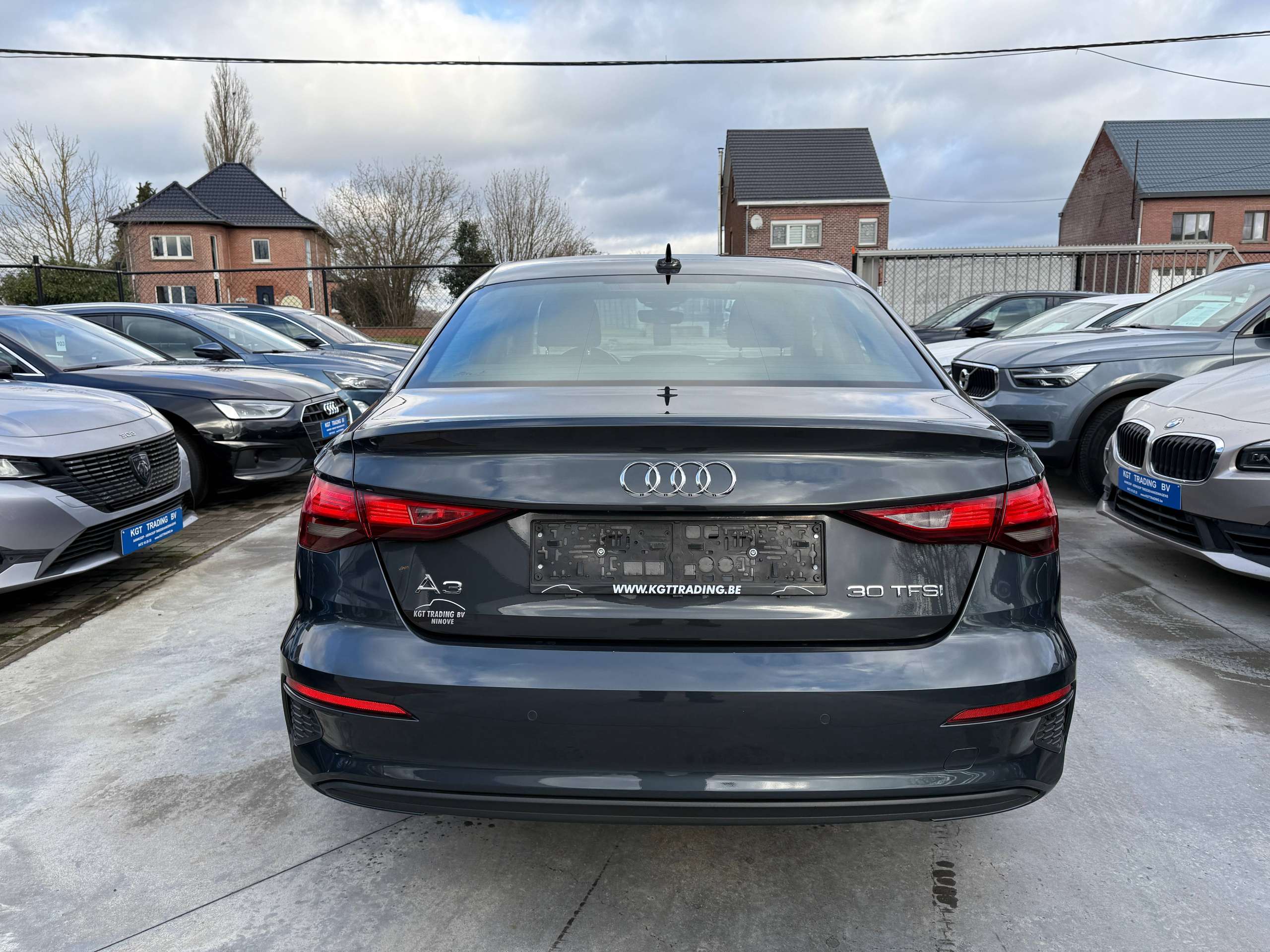 9202ff47-772a-4141-91de-39232bc588cb6-audi-a3-30-tfsi-berline-automaat-full-led-navi-carplay-alu.jpg