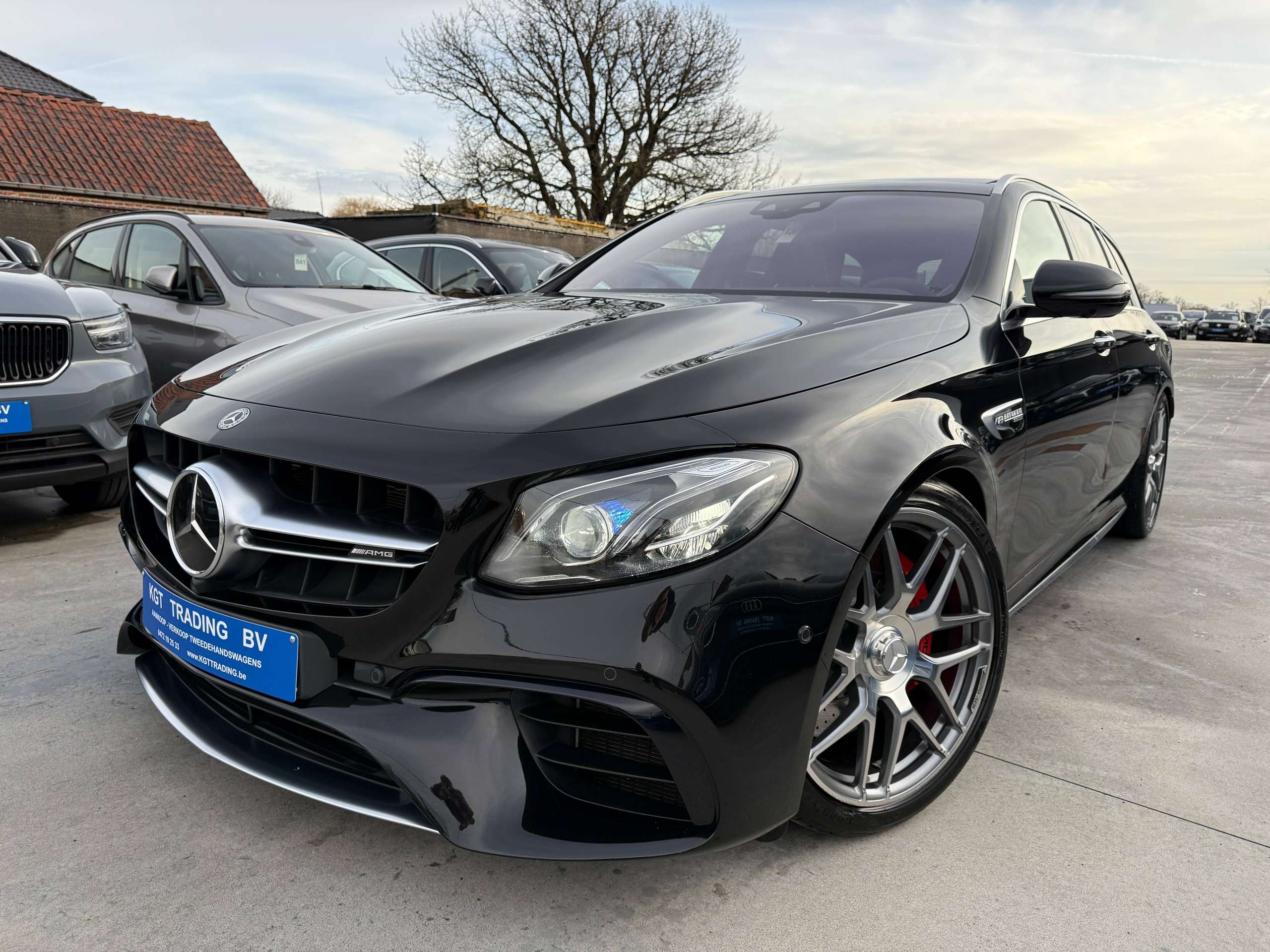 a6c9da61-f59d-4338-bcfa-b3a5eea854df1-mercedes-benz-e-63-amg-s-4matic-performance-seats-360-pano-drivers-pack.jpg