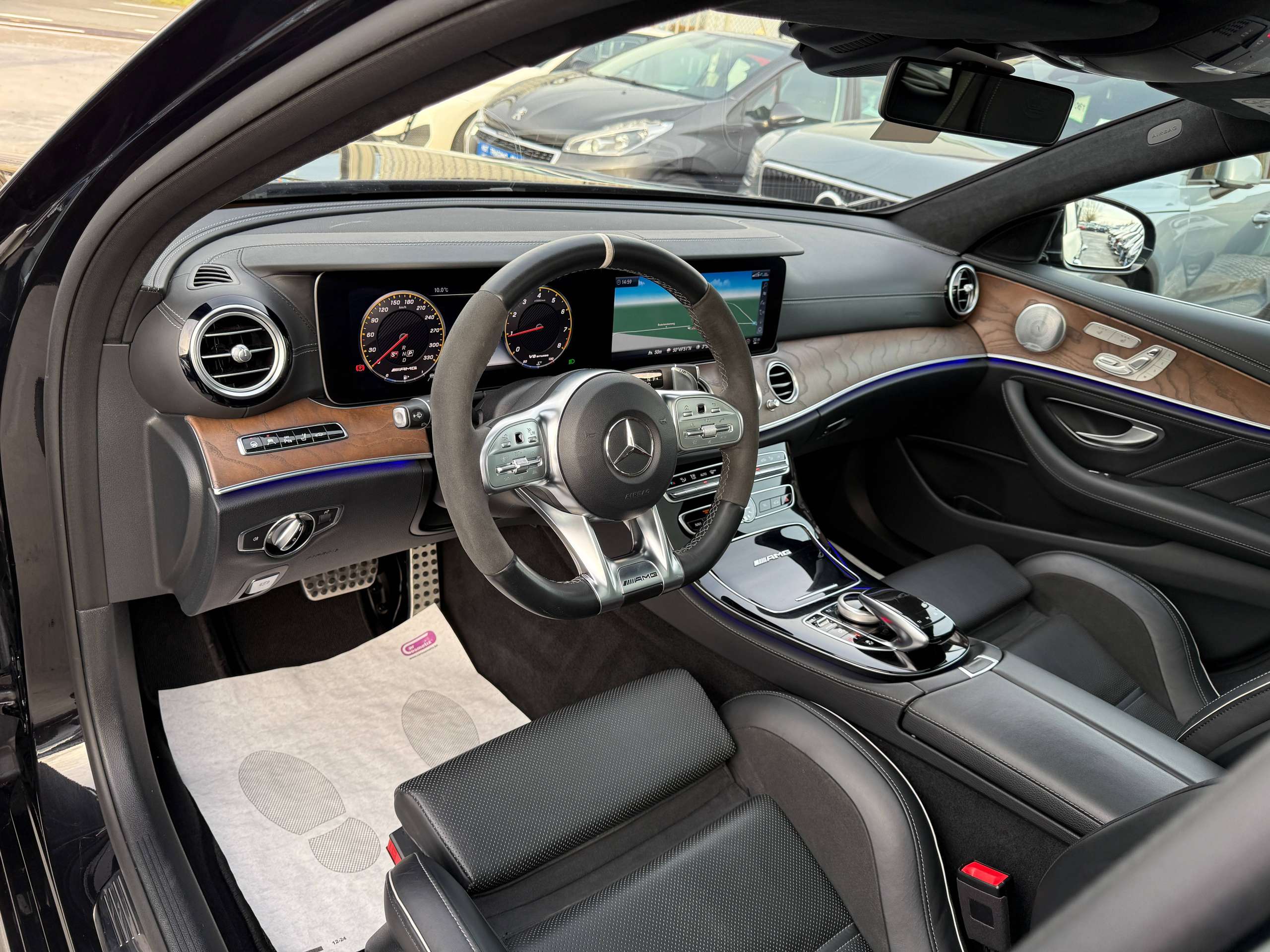 a6c9da61-f59d-4338-bcfa-b3a5eea854df15-mercedes-benz-e-63-amg-s-4matic-performance-seats-360-pano-drivers-pack.jpg