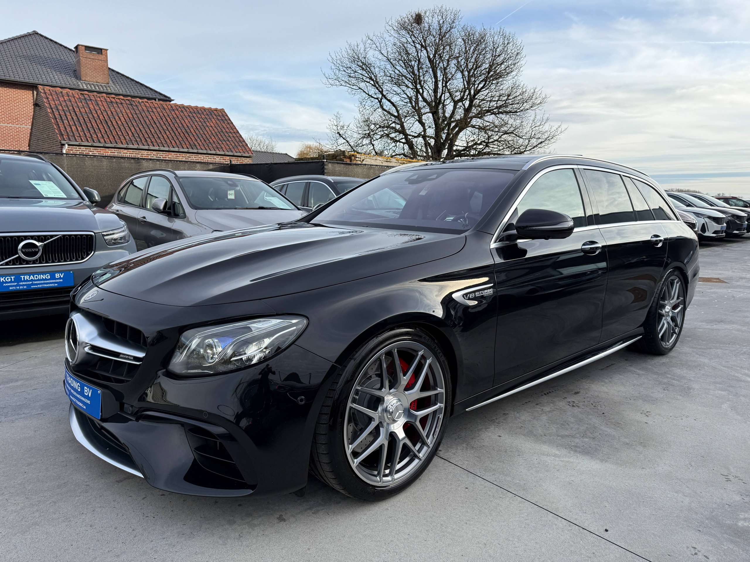 a6c9da61-f59d-4338-bcfa-b3a5eea854df9-mercedes-benz-e-63-amg-s-4matic-performance-seats-360-pano-drivers-pack.jpg