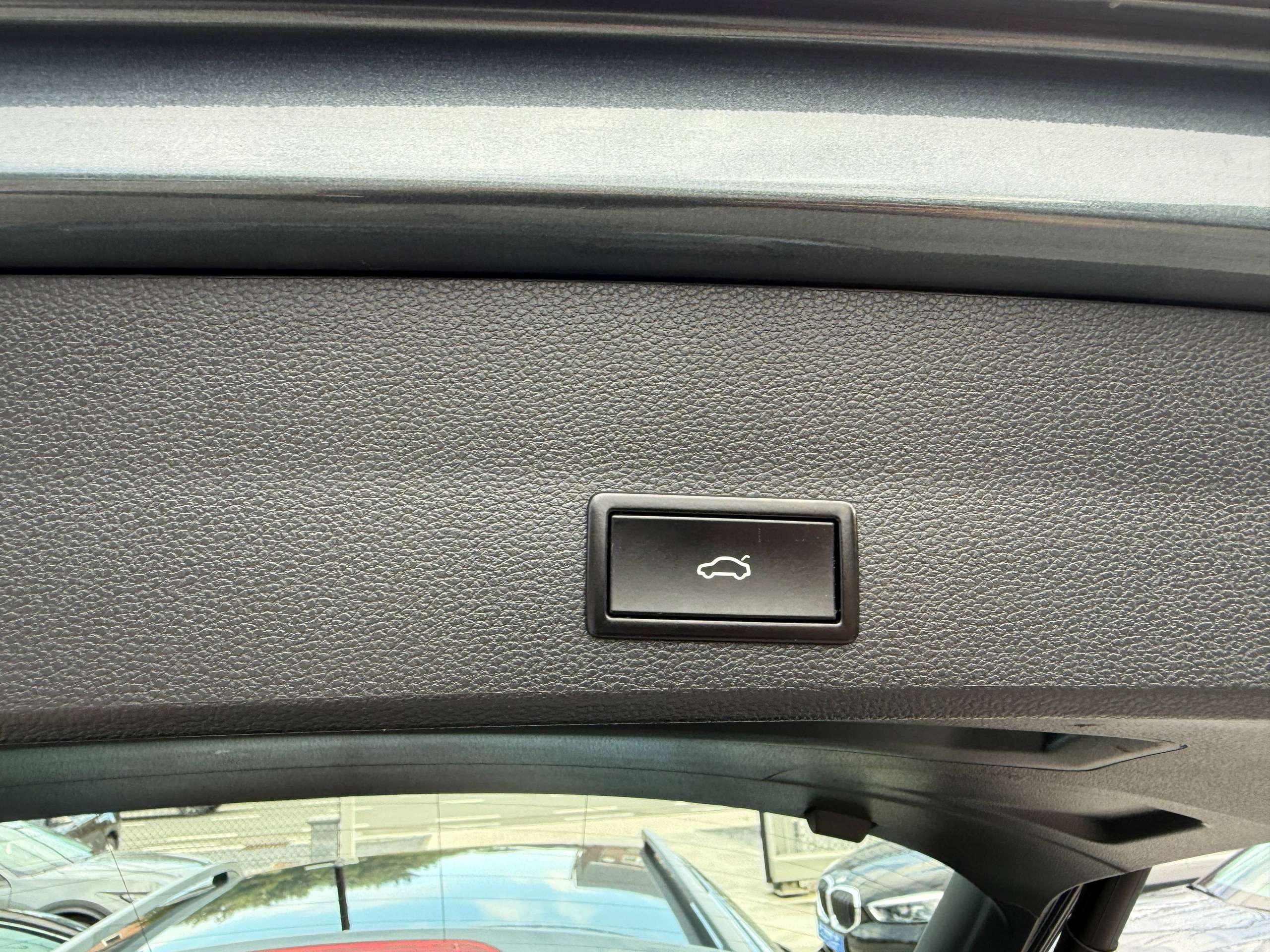 a9db8150-0fa6-4ab8-bad0-5d6637eedab116-seat-ateca-1-0-tsi-115pk-navigatie-bluetooth-parkeersensoren-led-alu-airco.jpg