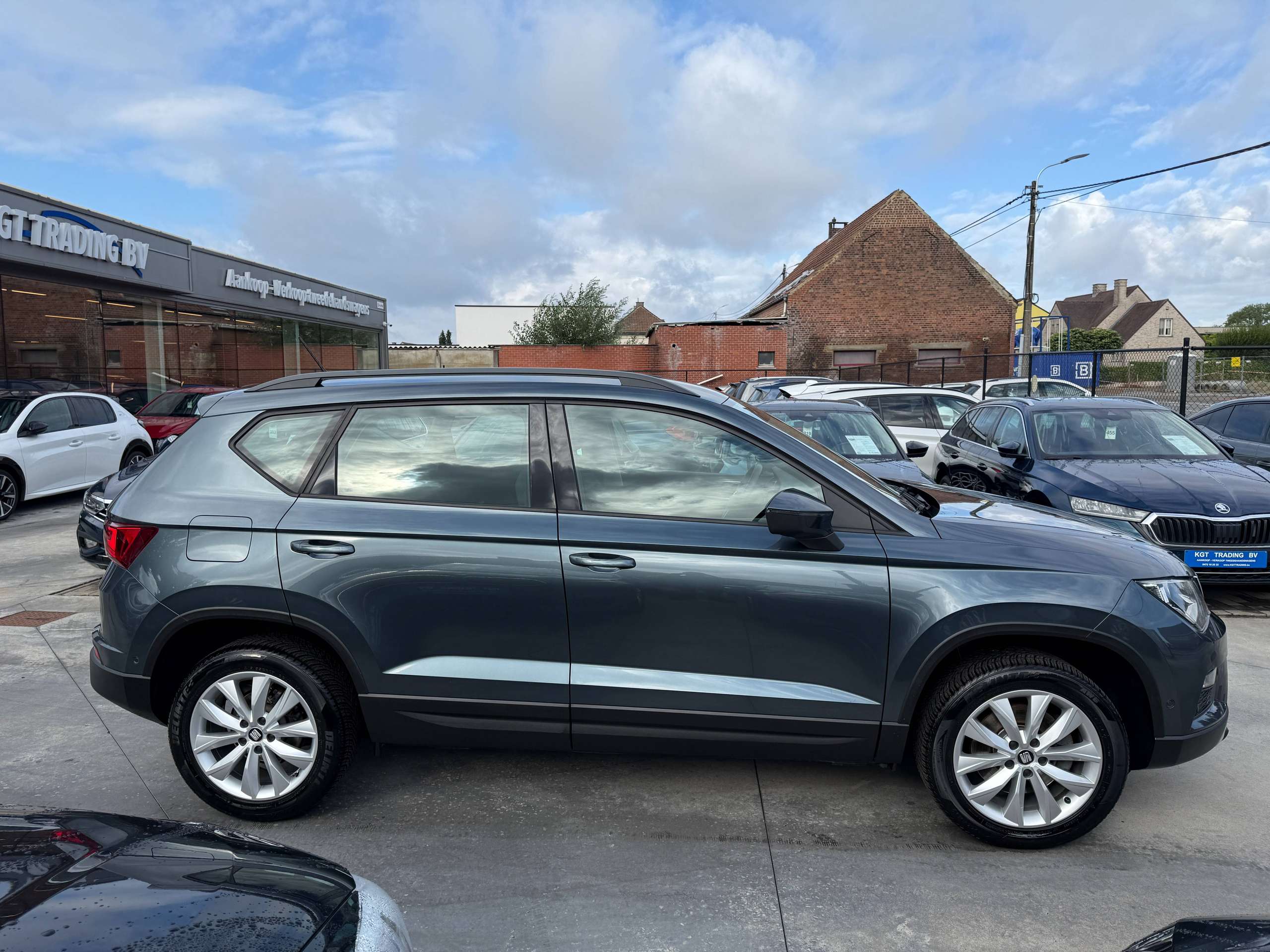 a9db8150-0fa6-4ab8-bad0-5d6637eedab14-seat-ateca-1-0-tsi-115pk-navigatie-bluetooth-parkeersensoren-led-alu-airco.jpg
