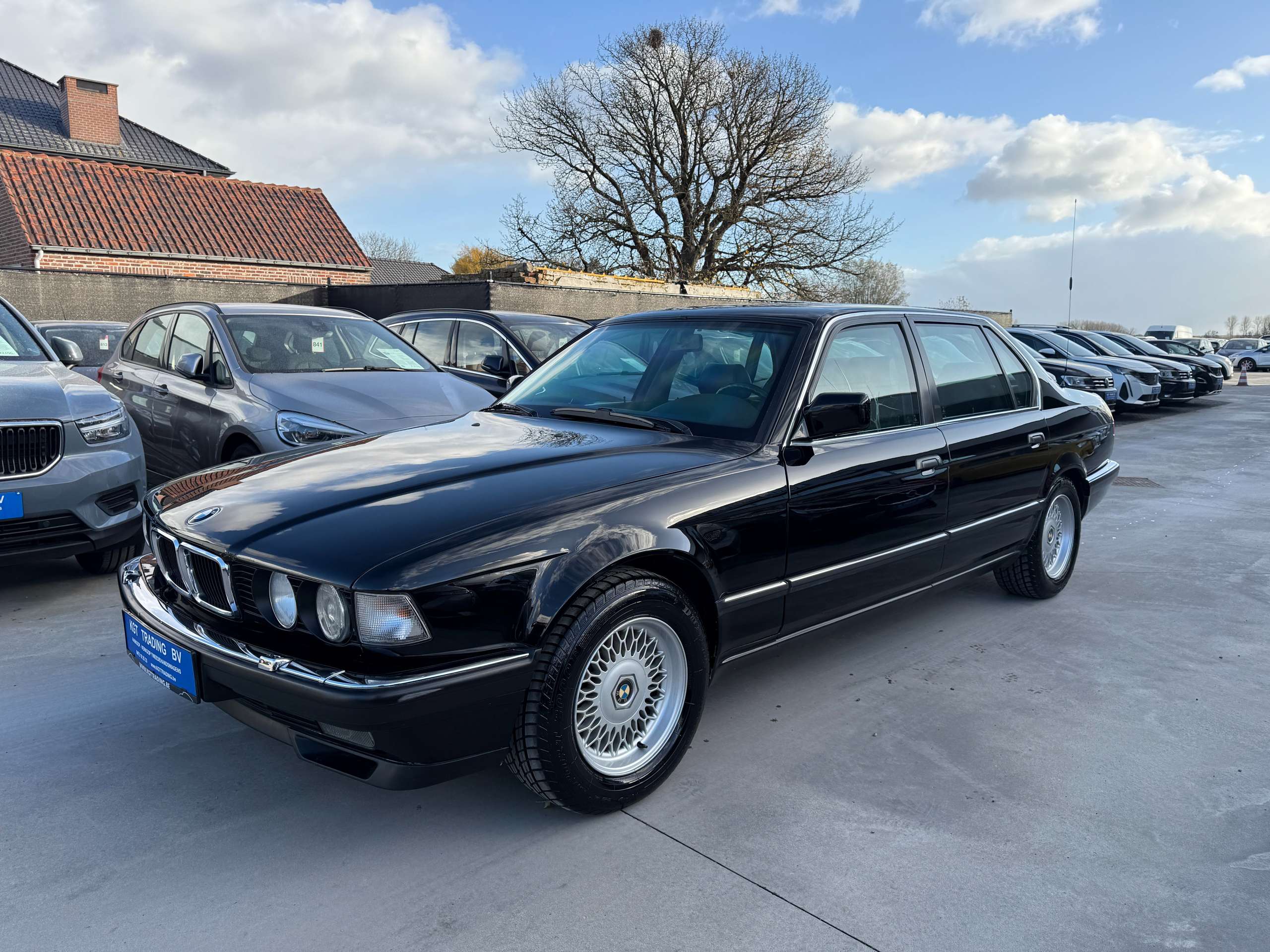adbb8c4d-3f74-4996-8186-5c5e95e6450c9-bmw-750-il-oldtimer-b6-gepantserd-unieke-staatslimousine.jpg