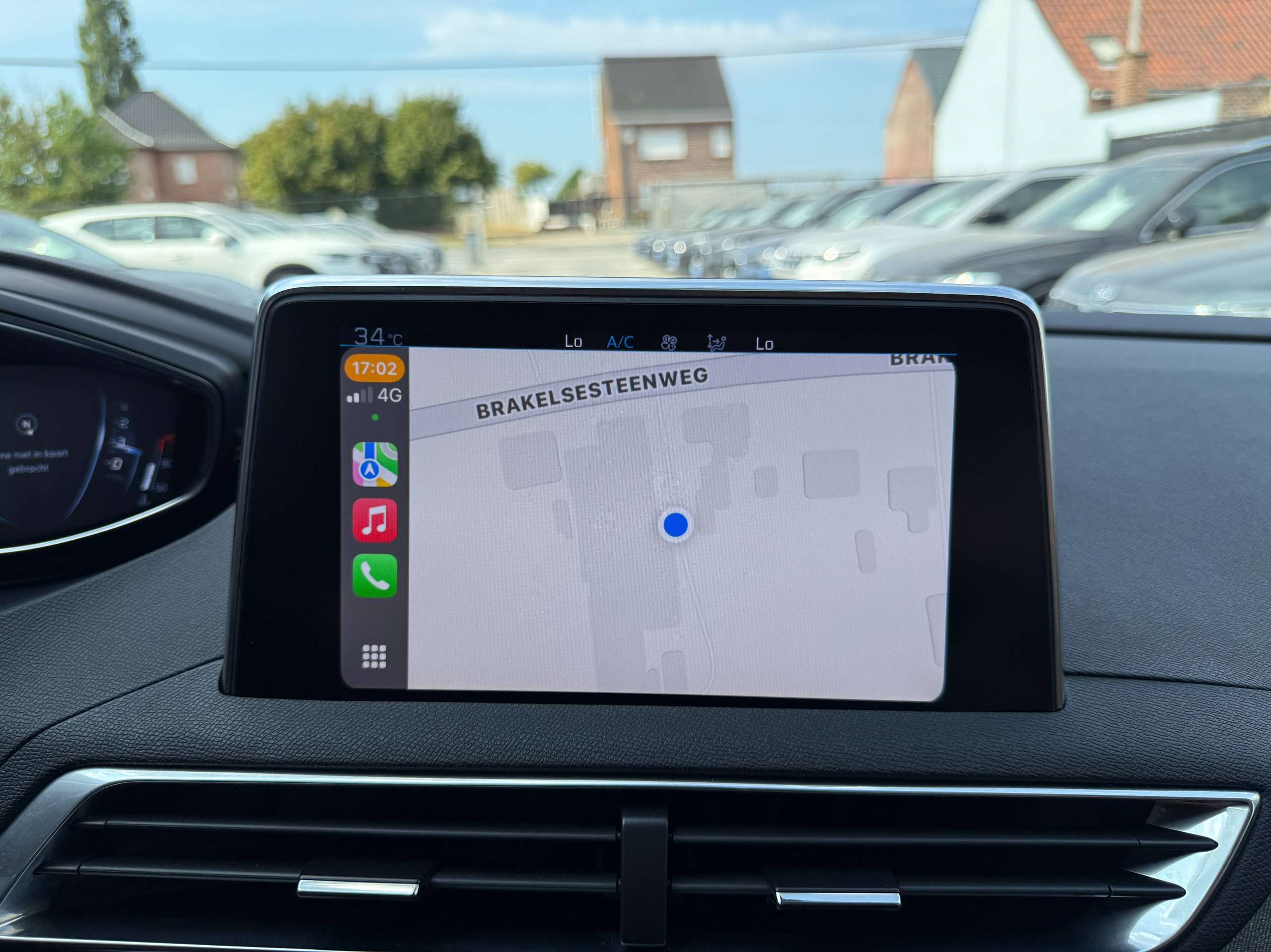 b2c9f817-d956-44fe-af53-dea655f642f926-peugeot-5008-1-2i-130pk-7-zetels-navigatie-zwart-leder-camera-carplay-pdc-led.jpg