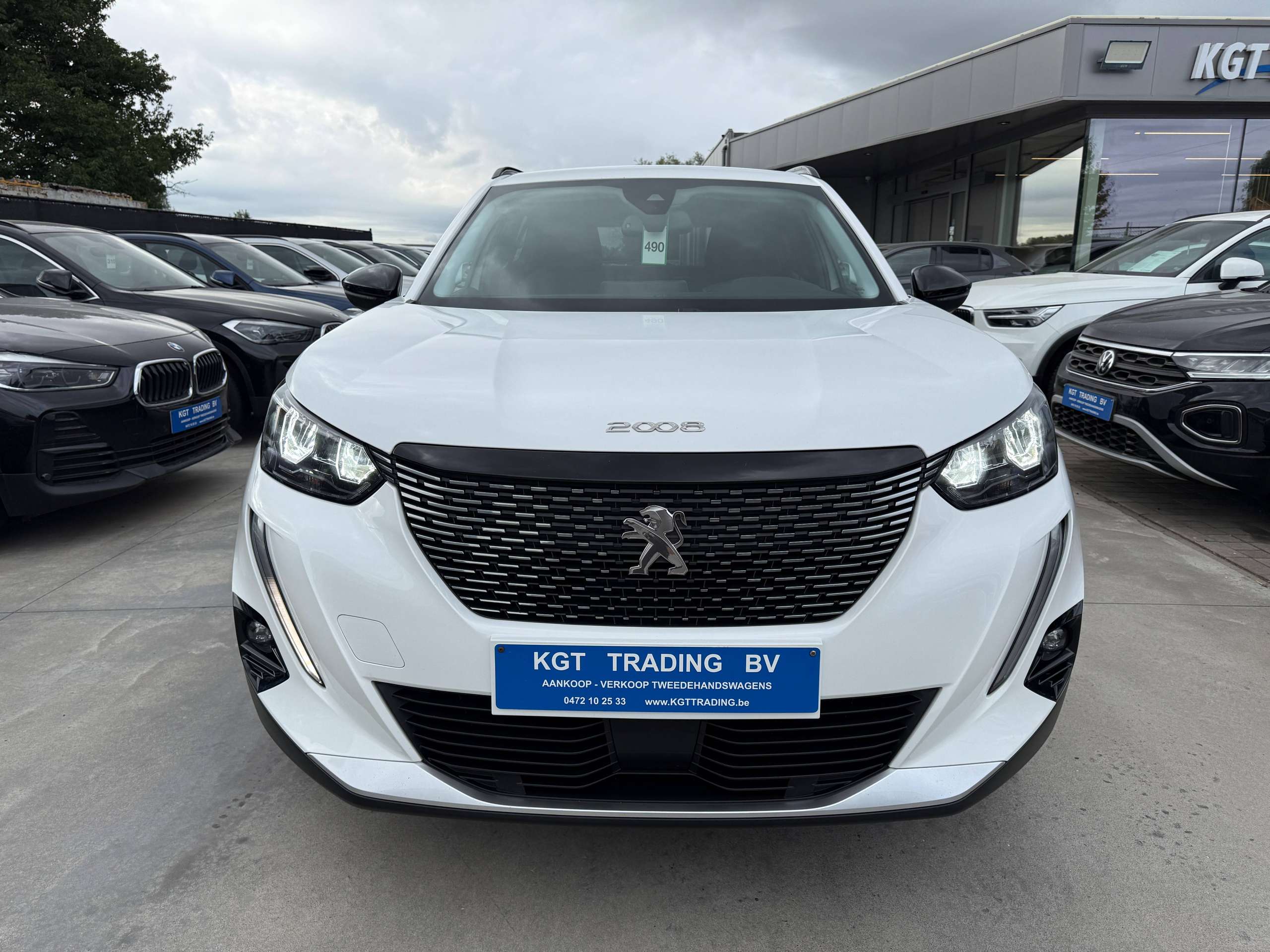 b4b4897b-30e5-4cf3-ab52-381f0da727b92-peugeot-2008-1-2i-130pk-automaat-allure-leder-virtual-camera-carplay-full-led-alu-pdc.jpg
