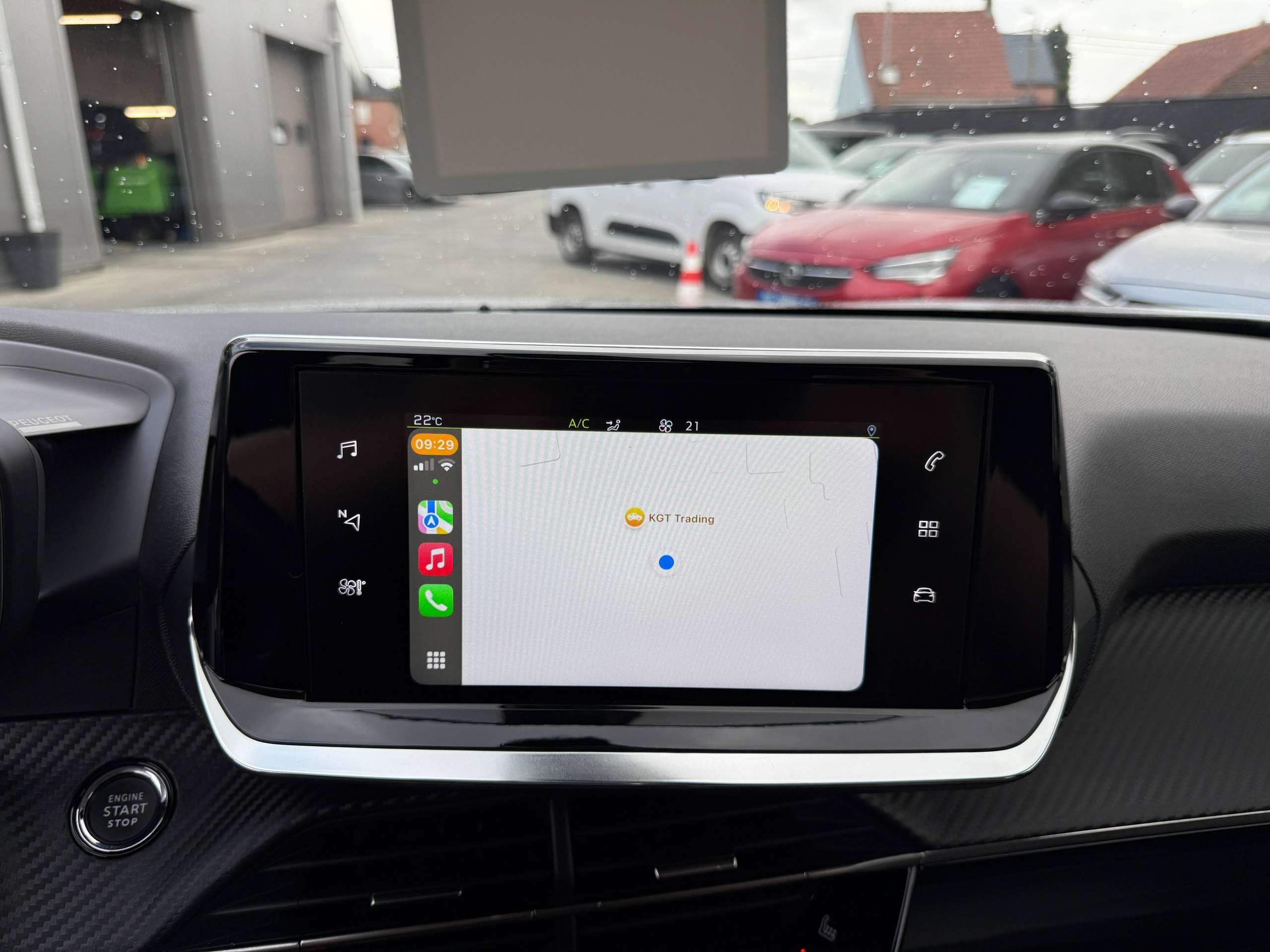 b4b4897b-30e5-4cf3-ab52-381f0da727b925-peugeot-2008-1-2i-130pk-automaat-allure-leder-virtual-camera-carplay-full-led-alu-pdc.jpg
