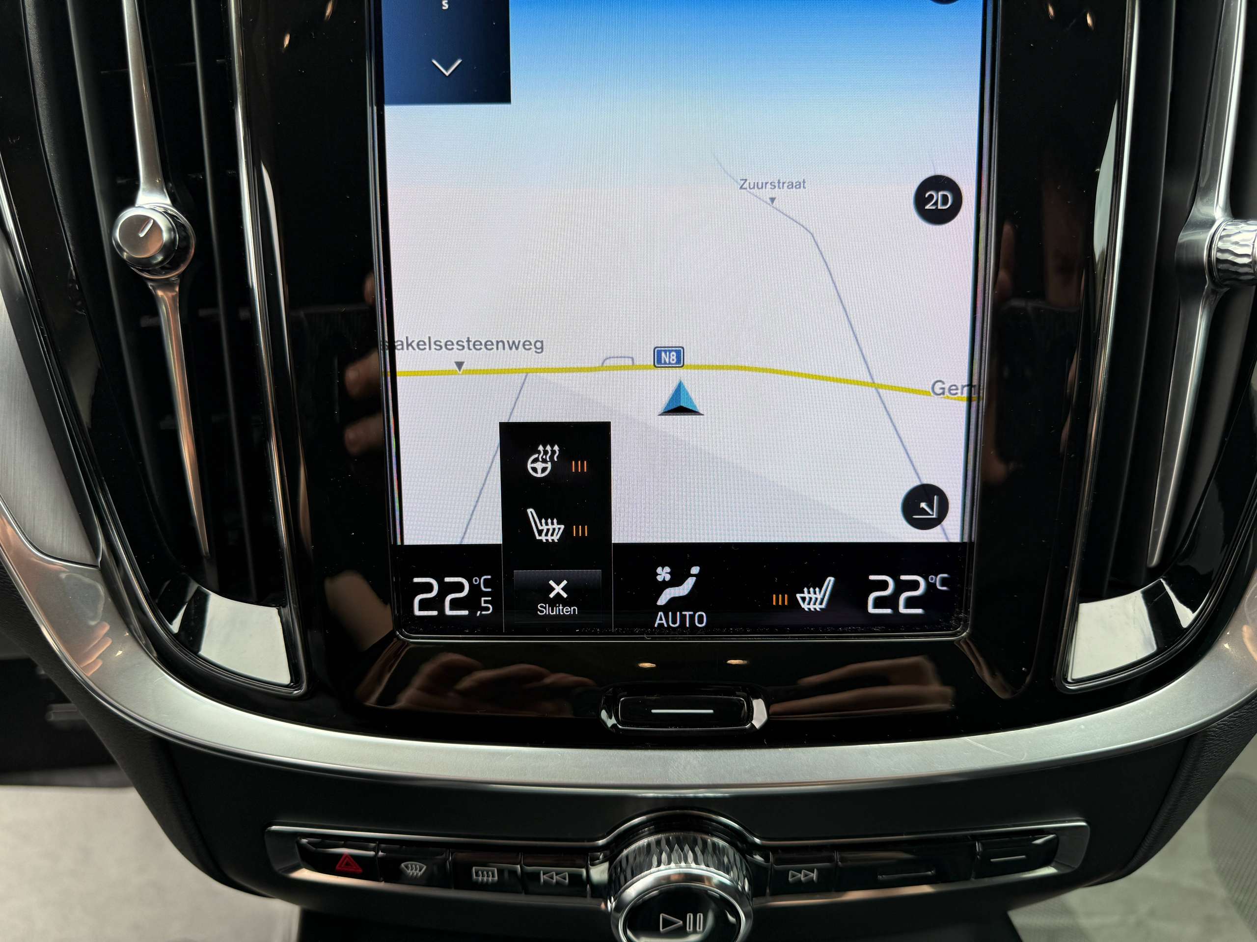 be73874b-9390-40ec-b034-1aa64ab1af5c21-volvo-v60-2-0-b3-automaat-navigatie-harman-kardon-camera-carplay-led.jpg