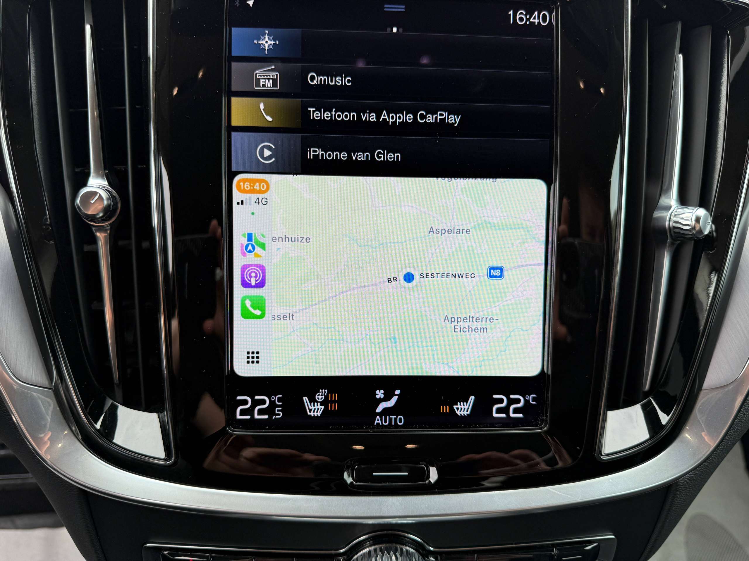 be73874b-9390-40ec-b034-1aa64ab1af5c26-volvo-v60-2-0-b3-automaat-navigatie-harman-kardon-camera-carplay-led.jpg