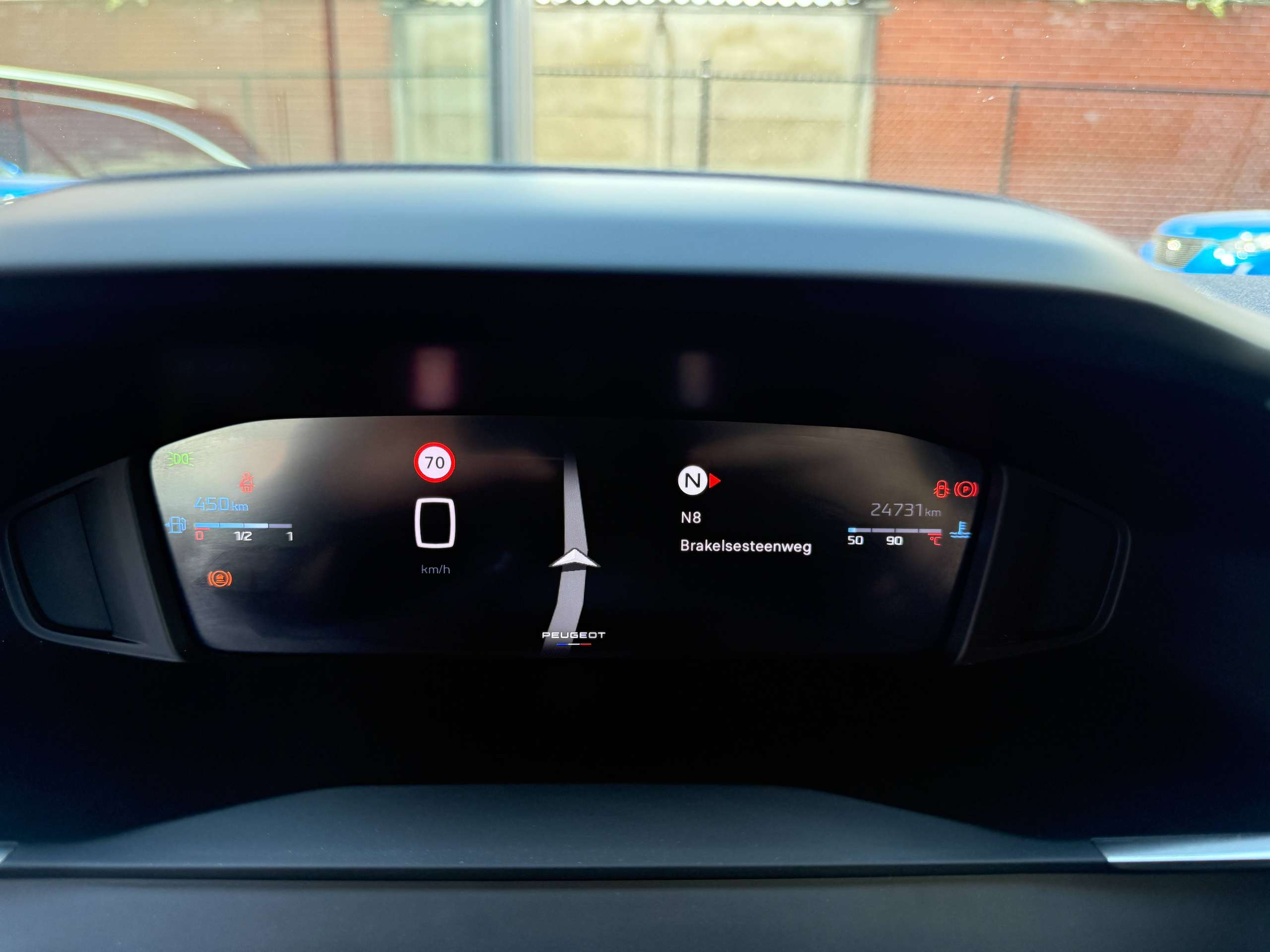 c300ce7e-4595-46cc-8f50-73641c52910b17-peugeot-2008-1-2i-turbo-allure-navigatie-full-led-carplay-leder-bluetooth-dab-alu.jpg
