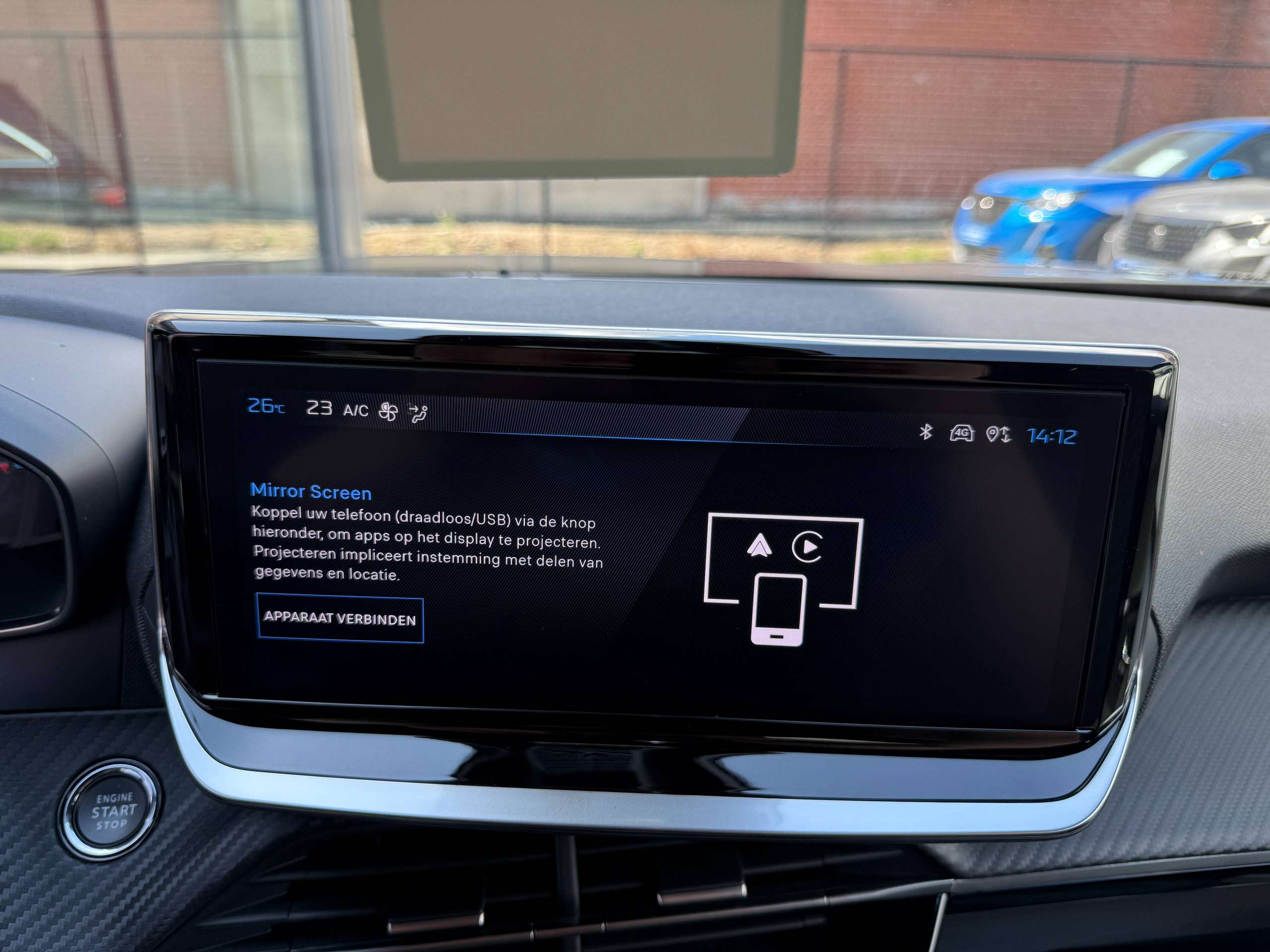 c300ce7e-4595-46cc-8f50-73641c52910b22-peugeot-2008-1-2i-turbo-allure-navigatie-full-led-carplay-leder-bluetooth-dab-alu.jpg
