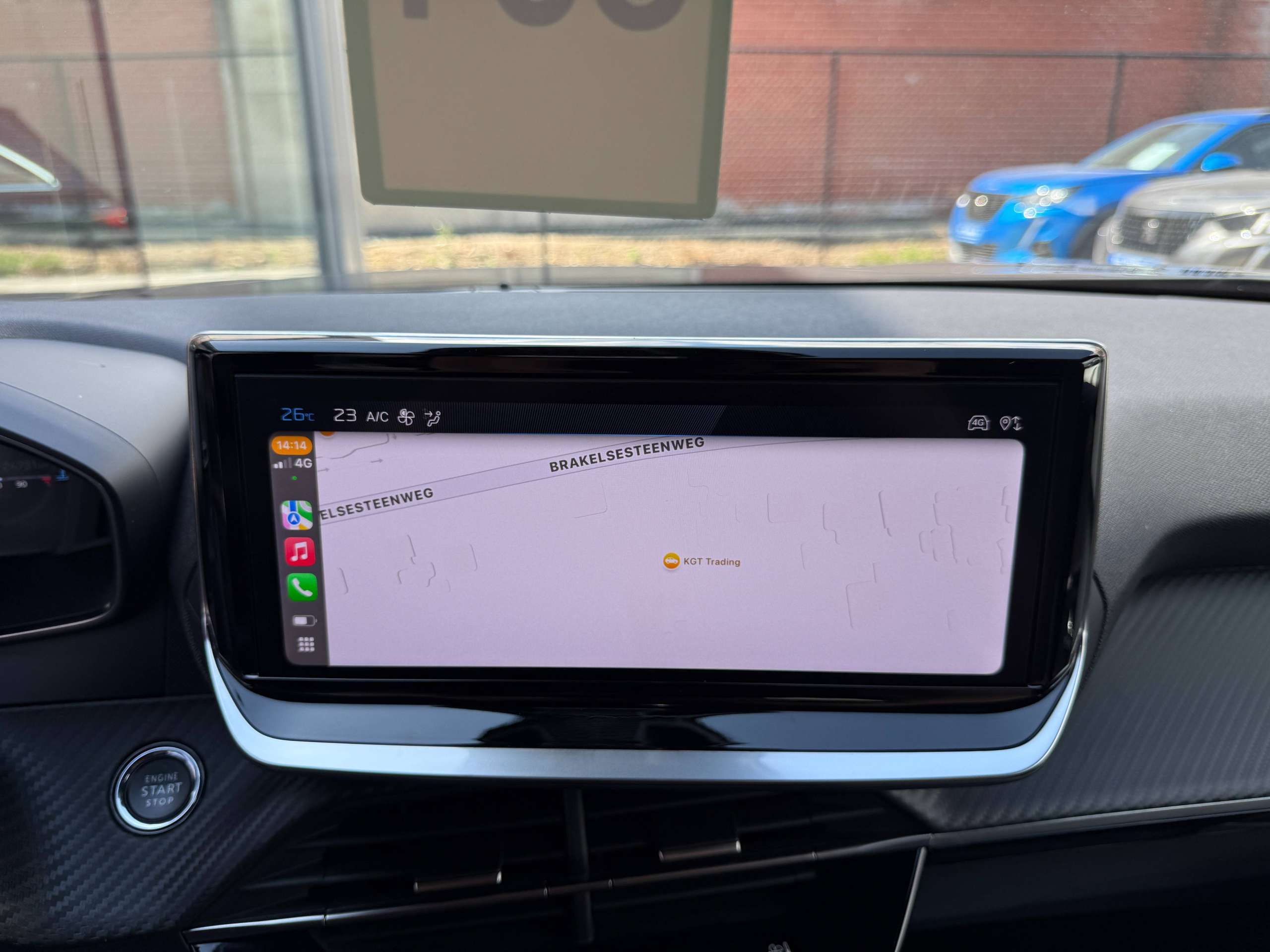 c300ce7e-4595-46cc-8f50-73641c52910b28-peugeot-2008-1-2i-turbo-allure-navigatie-full-led-carplay-leder-bluetooth-dab-alu.jpg