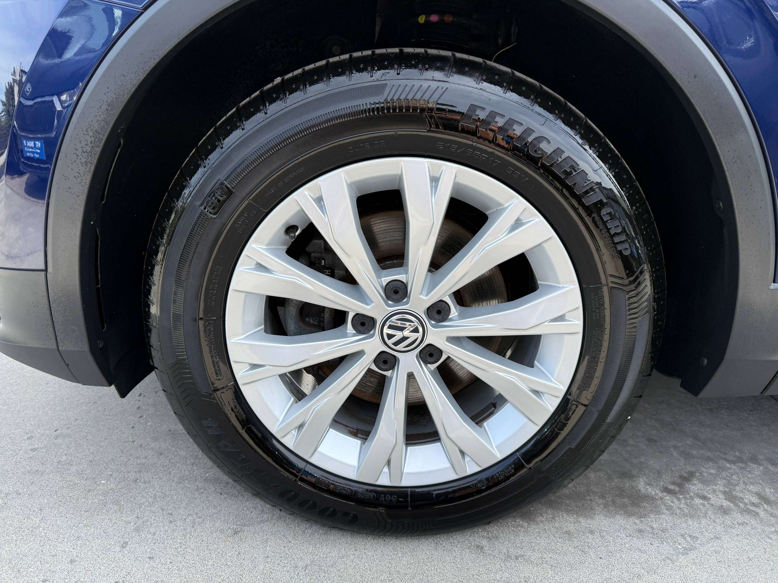 cdec456c-ed52-4a73-af94-2f690b1fb30811-volkswagen-tiguan-1-4-tsi-150pk-bluetooth-adaptieve-cruise-airco-pdc-va-carpass.jpg