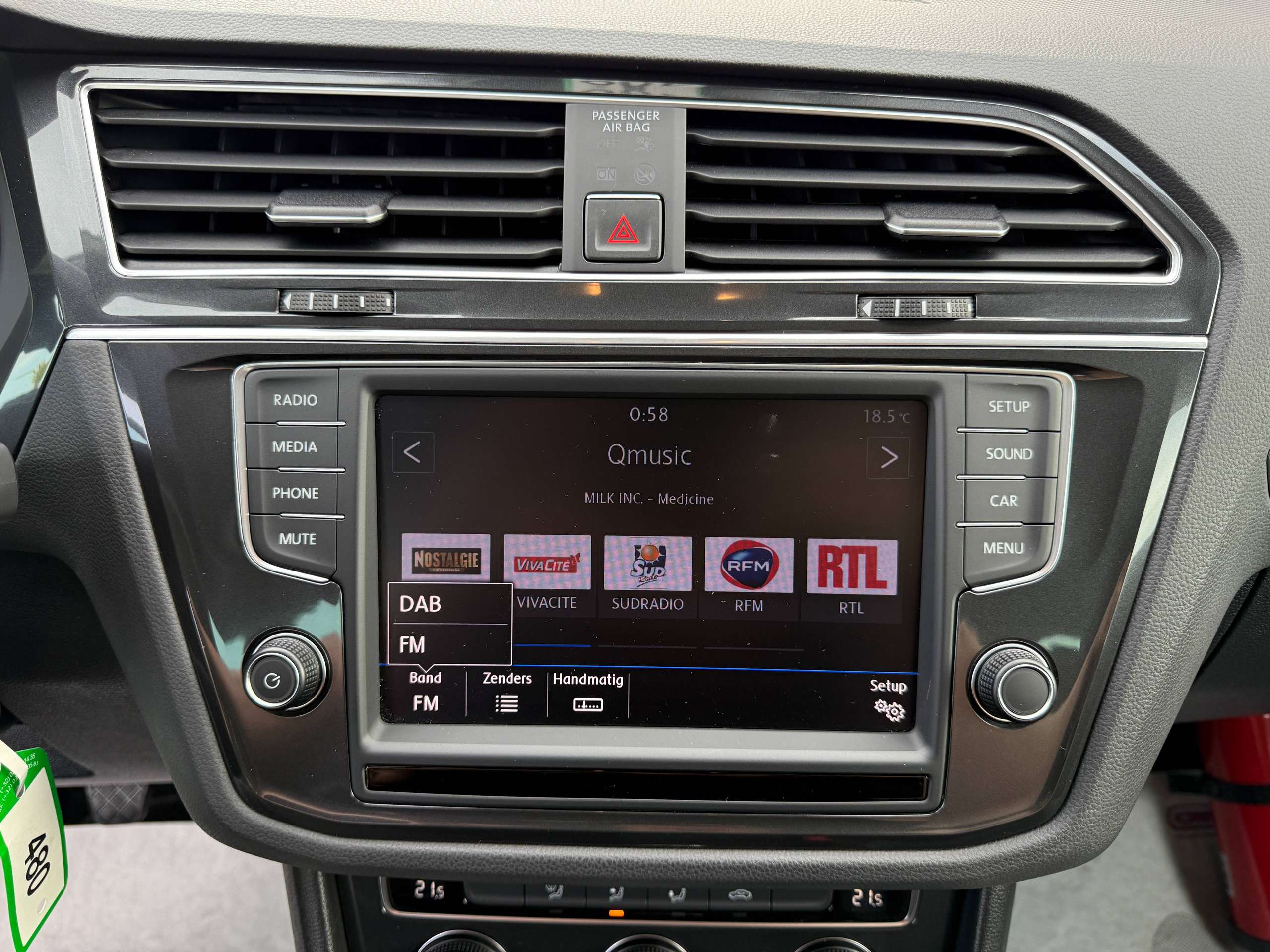 cdec456c-ed52-4a73-af94-2f690b1fb30822-volkswagen-tiguan-1-4-tsi-150pk-bluetooth-adaptieve-cruise-airco-pdc-va-carpass.jpg