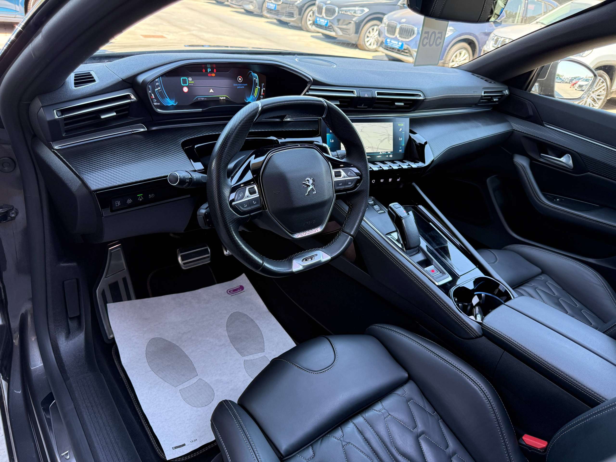 d5f119e5-7ee1-420d-9f89-679739ef127b15-peugeot-508-sw-1-6i-hybrid-gt-line-navi-leder-opendak-camera-massage-full-led.jpg