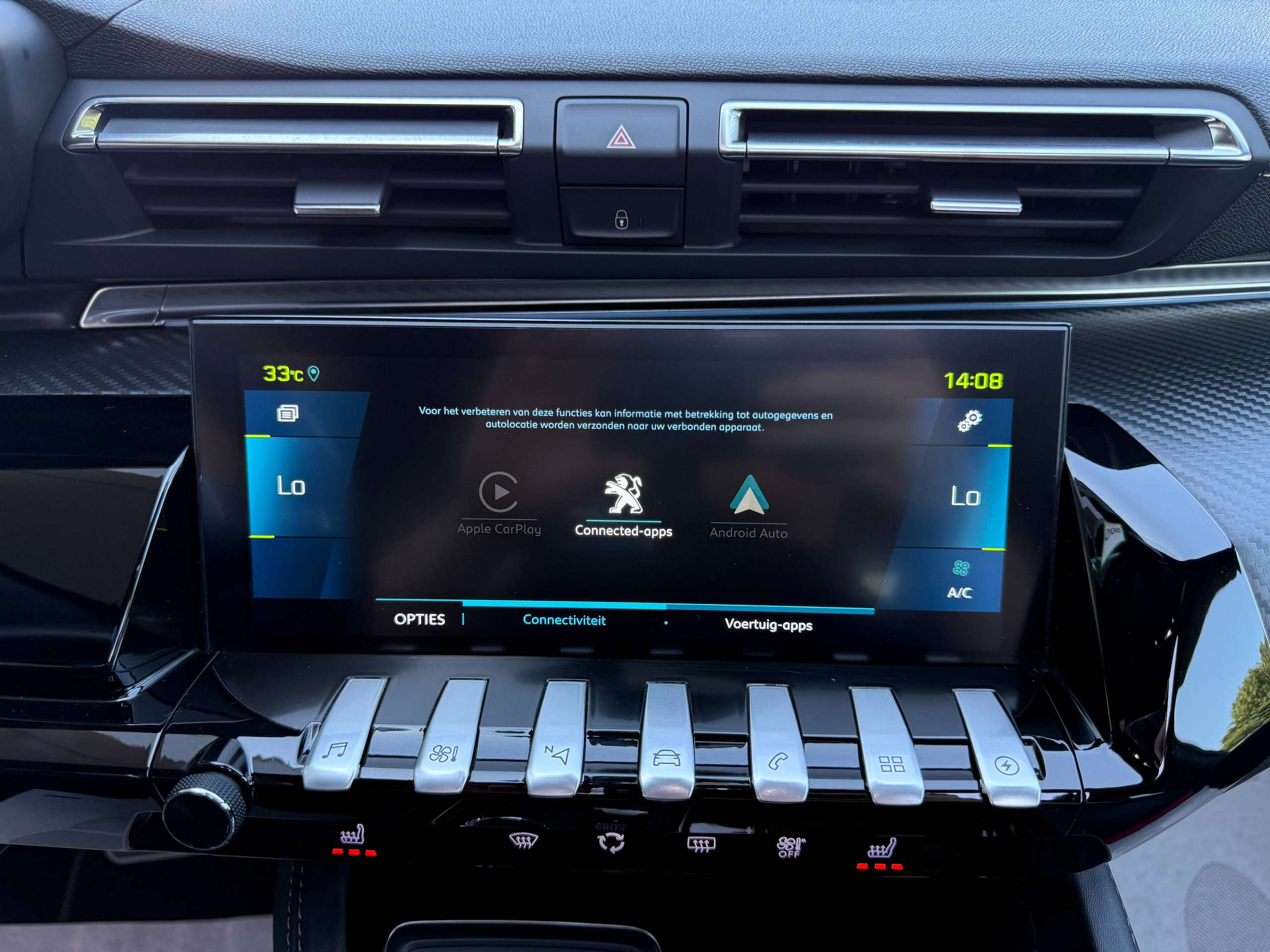 d5f119e5-7ee1-420d-9f89-679739ef127b29-peugeot-508-sw-1-6i-hybrid-gt-line-navi-leder-opendak-camera-massage-full-led.jpg