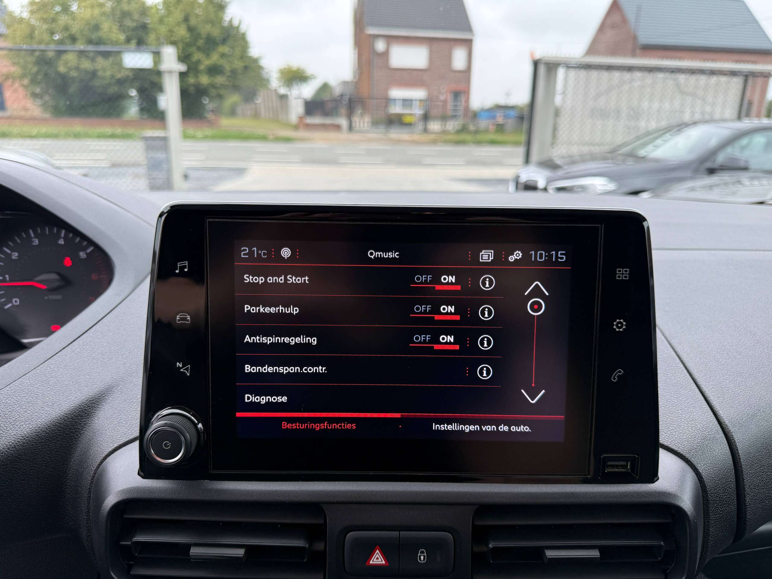 d6a4e0d0-9b1e-4253-aecd-c615d548bf1d21-peugeot-partner-1-5-bluehdi-navigatie-carplay-bluetooth-pdc-airco.jpg