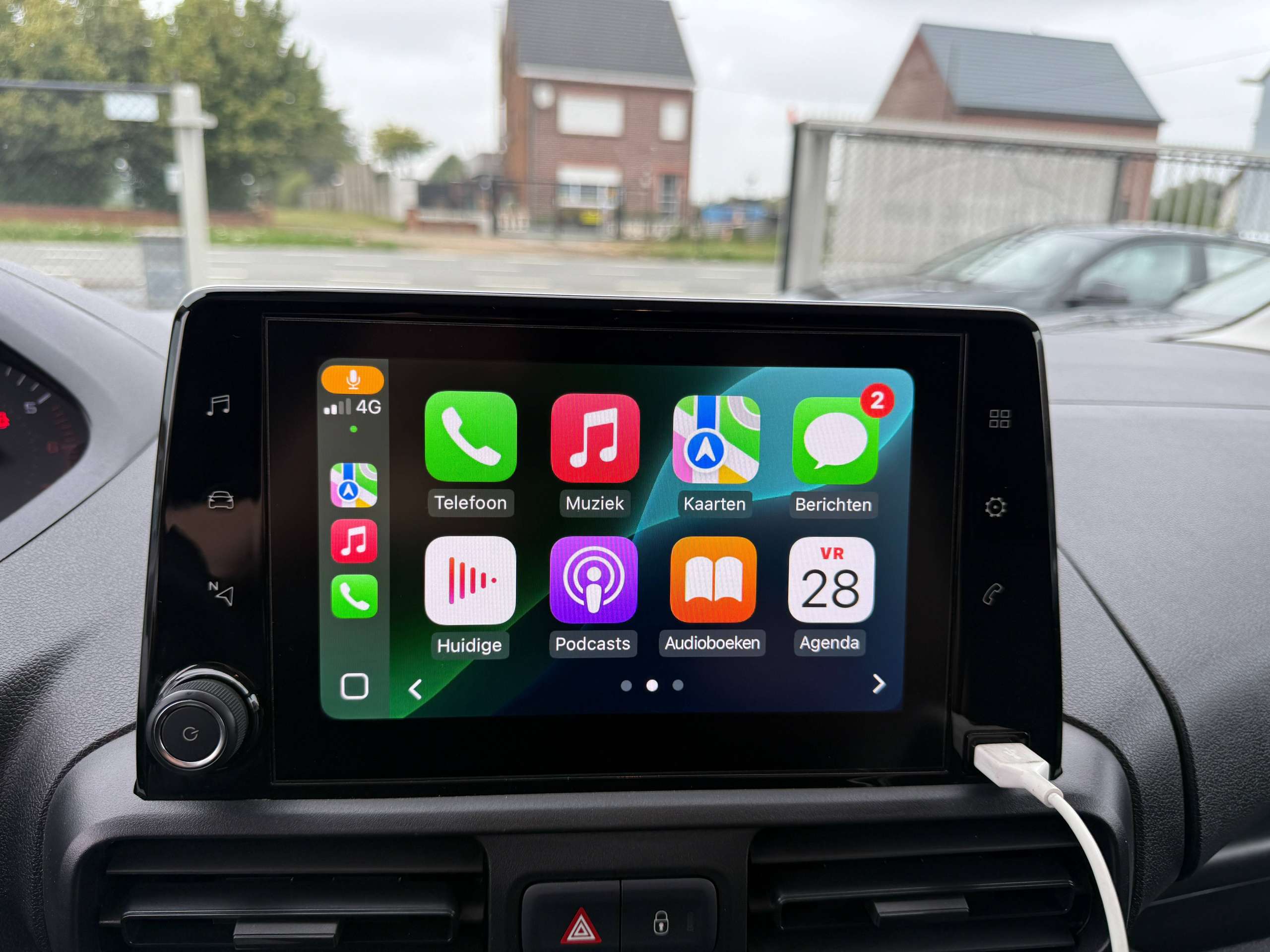 d6a4e0d0-9b1e-4253-aecd-c615d548bf1d24-peugeot-partner-1-5-bluehdi-navigatie-carplay-bluetooth-pdc-airco.jpg