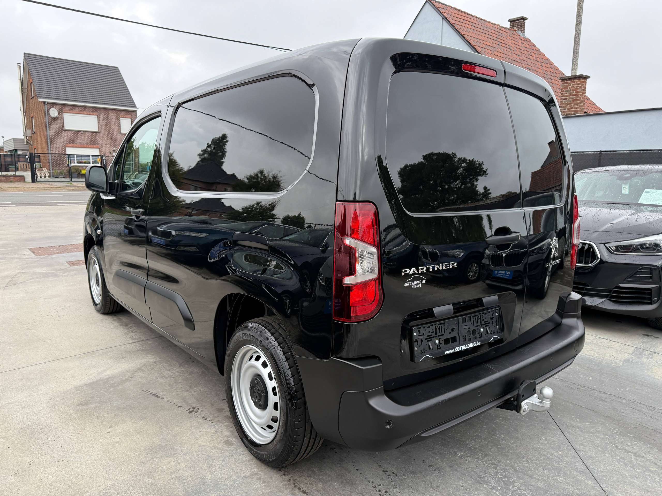 d6a4e0d0-9b1e-4253-aecd-c615d548bf1d7-peugeot-partner-1-5-bluehdi-navigatie-carplay-bluetooth-pdc-airco.jpg