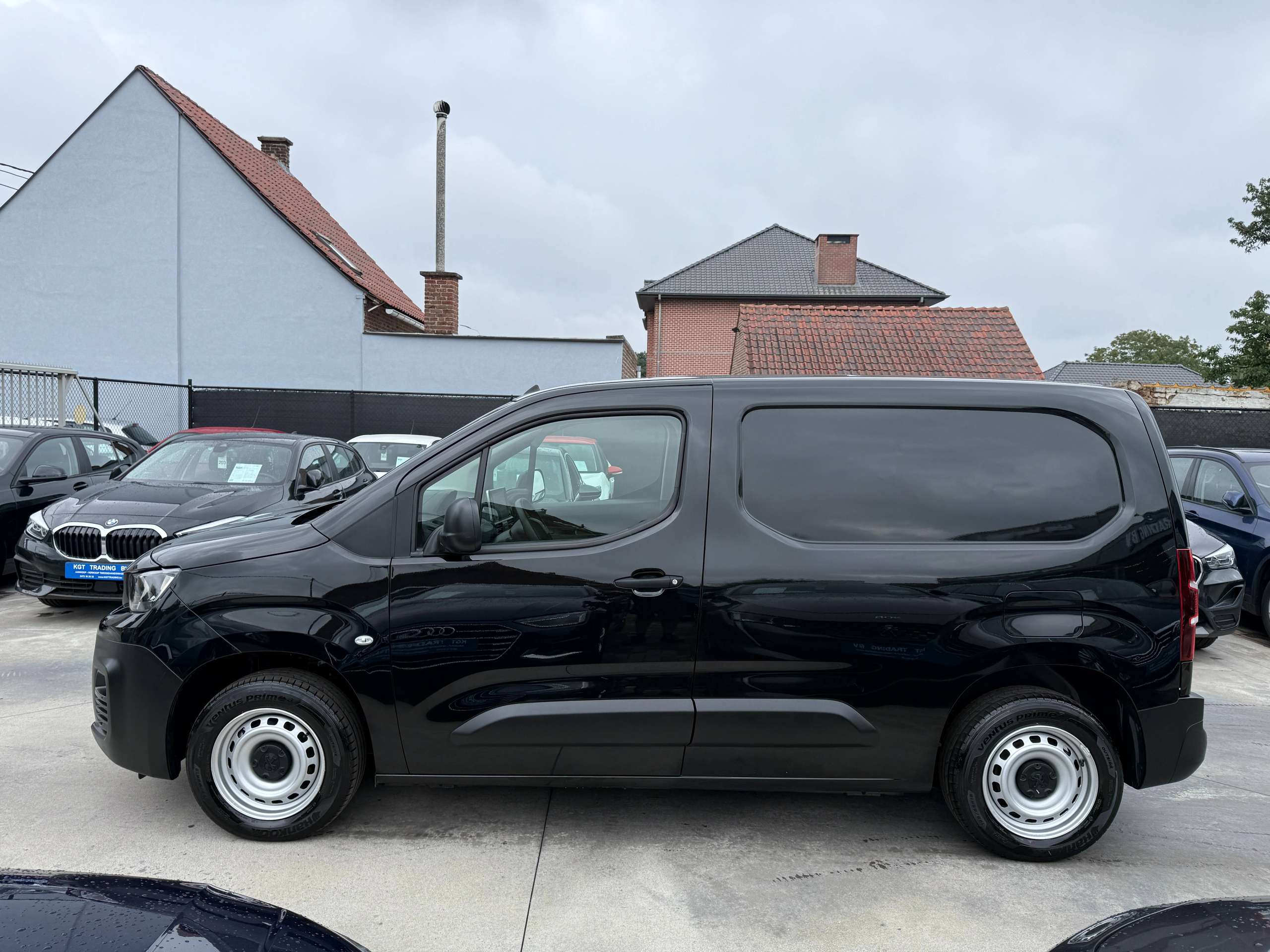 d6a4e0d0-9b1e-4253-aecd-c615d548bf1d8-peugeot-partner-1-5-bluehdi-navigatie-carplay-bluetooth-pdc-airco.jpg