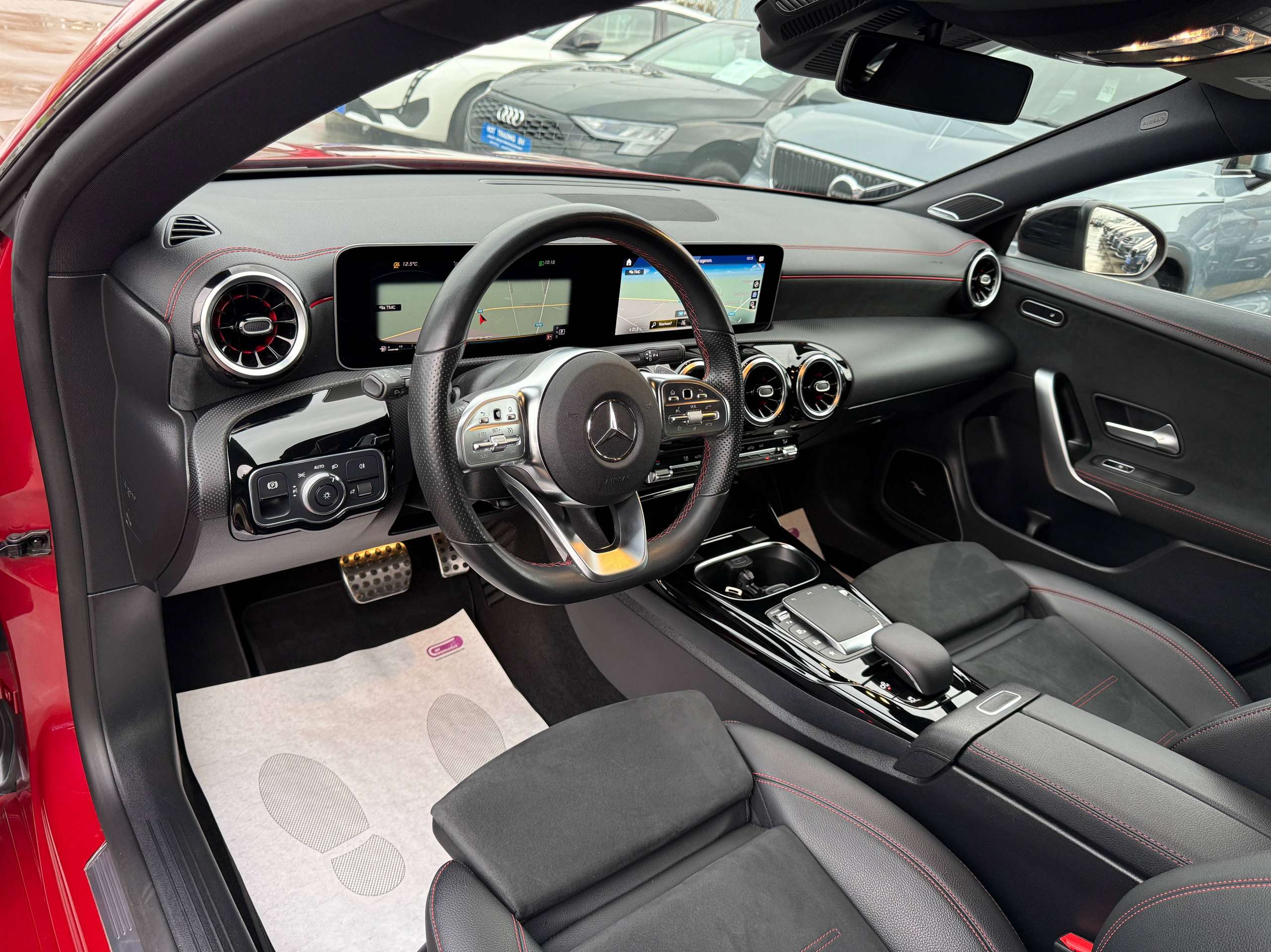 d8407b22-878a-44f5-beaa-2aac401e12e813-mercedes-benz-cla-35-amg-4matic-amg-exhaust-burmester-camera-full-led-navi-leder.jpg