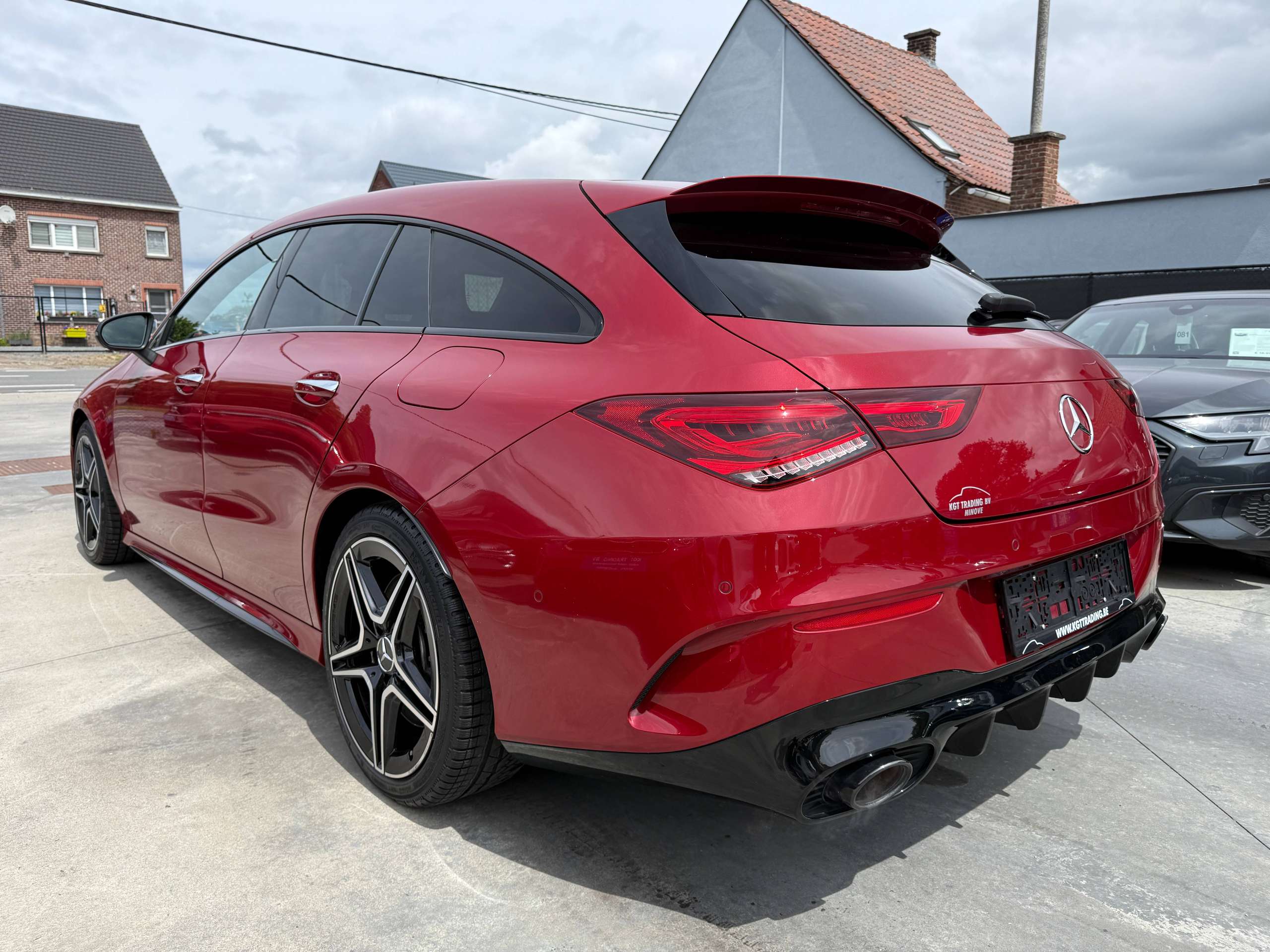 d8407b22-878a-44f5-beaa-2aac401e12e87-mercedes-benz-cla-35-amg-4matic-amg-exhaust-burmester-camera-full-led-navi-leder.jpg