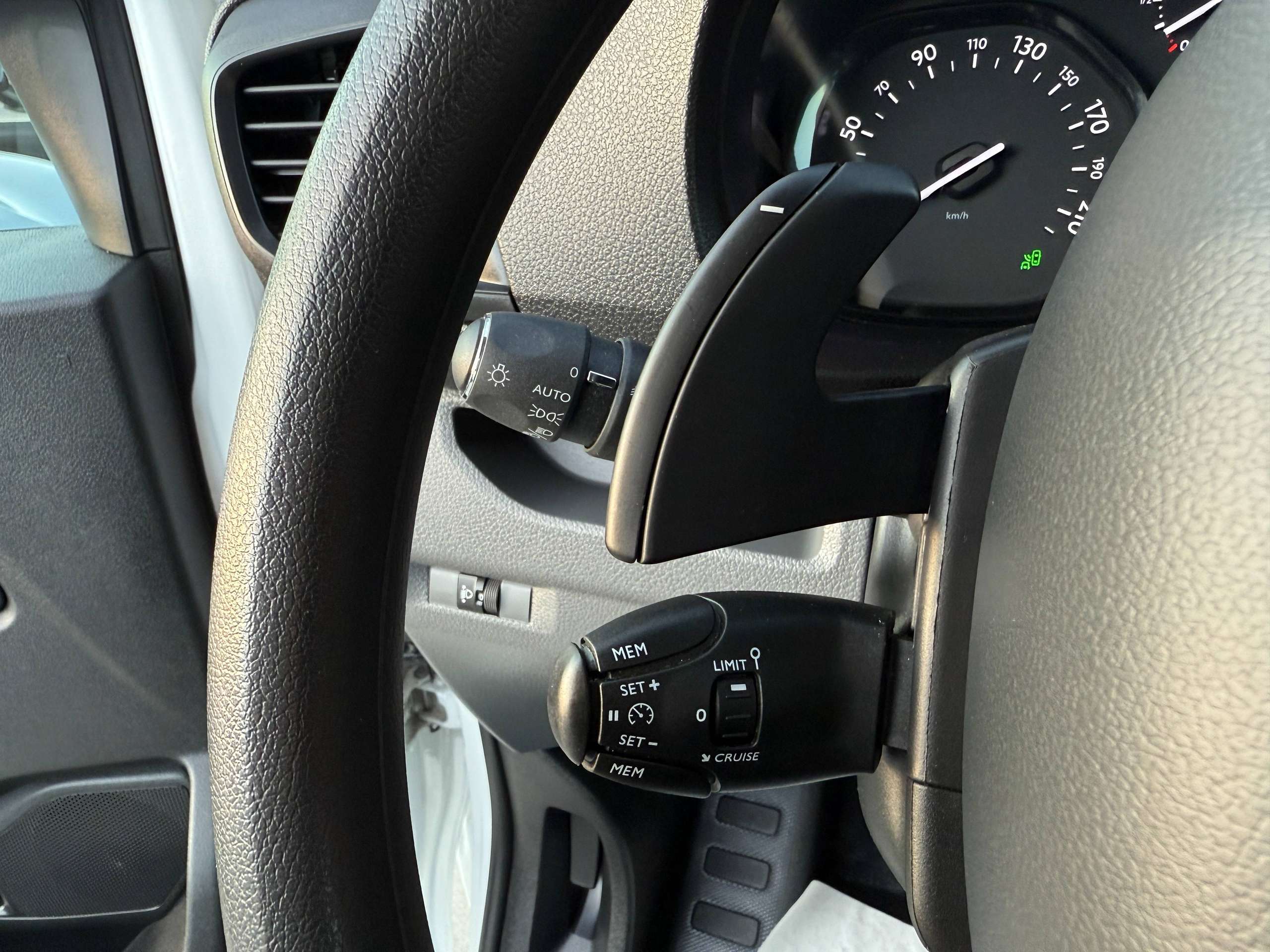 dc9720ce-d983-4e6c-8413-235c7c0df9d216-peugeot-expert-2-0-bluehdi-6-zit-automaat-navi-camera-carplay-pdc.jpg