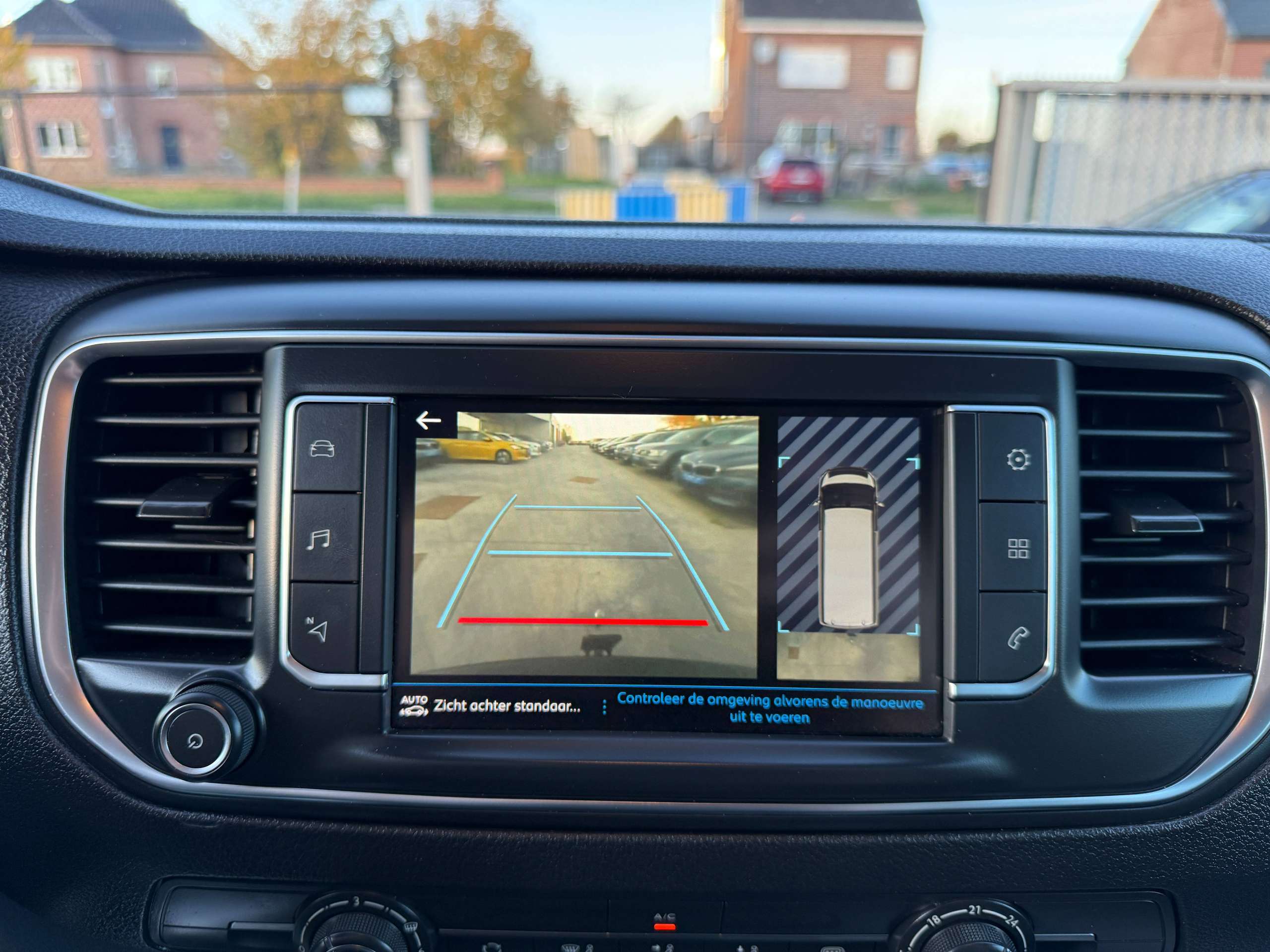 dc9720ce-d983-4e6c-8413-235c7c0df9d220-peugeot-expert-2-0-bluehdi-6-zit-automaat-navi-camera-carplay-pdc.jpg