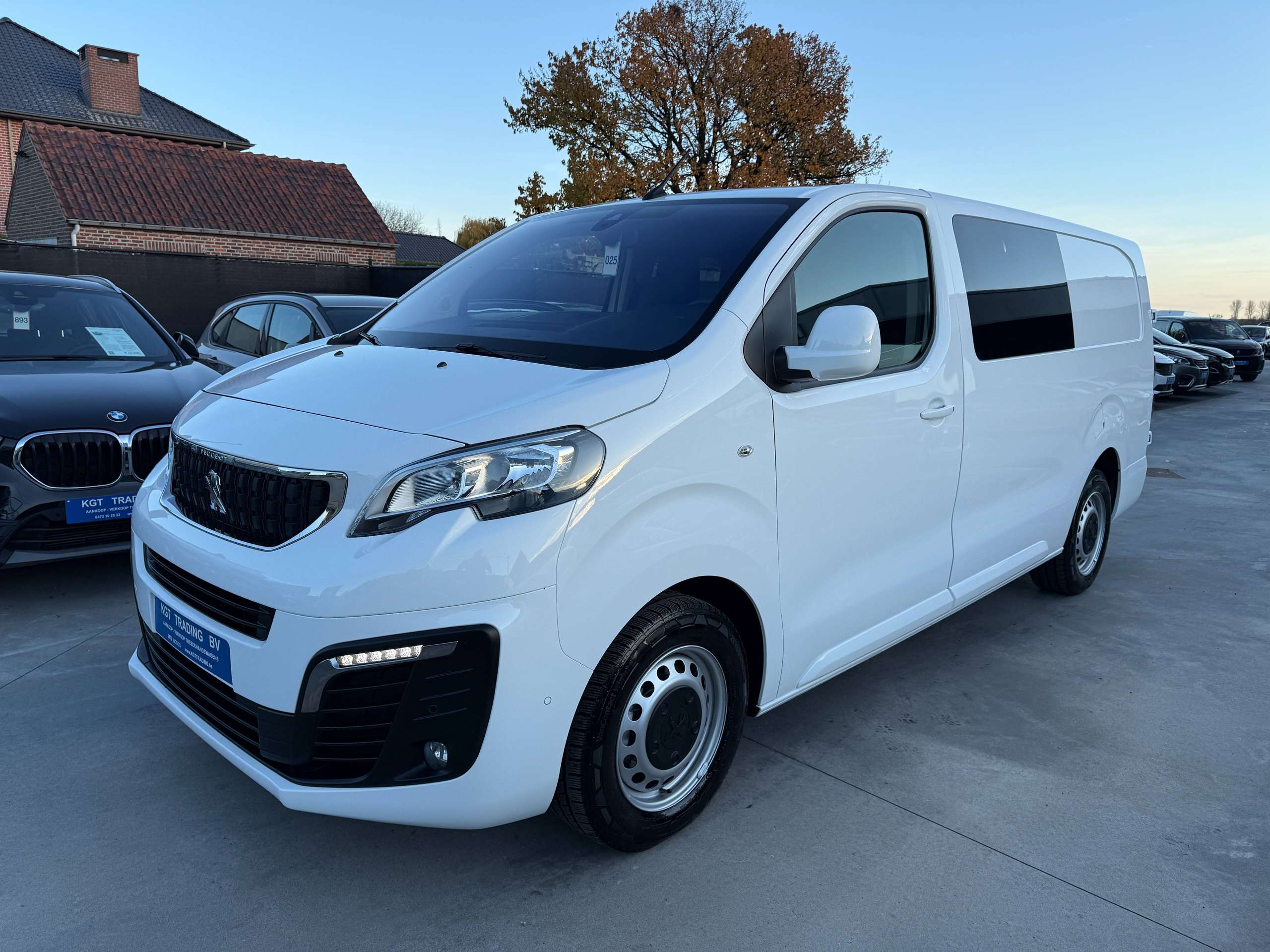 dc9720ce-d983-4e6c-8413-235c7c0df9d29-peugeot-expert-2-0-bluehdi-6-zit-automaat-navi-camera-carplay-pdc.jpg
