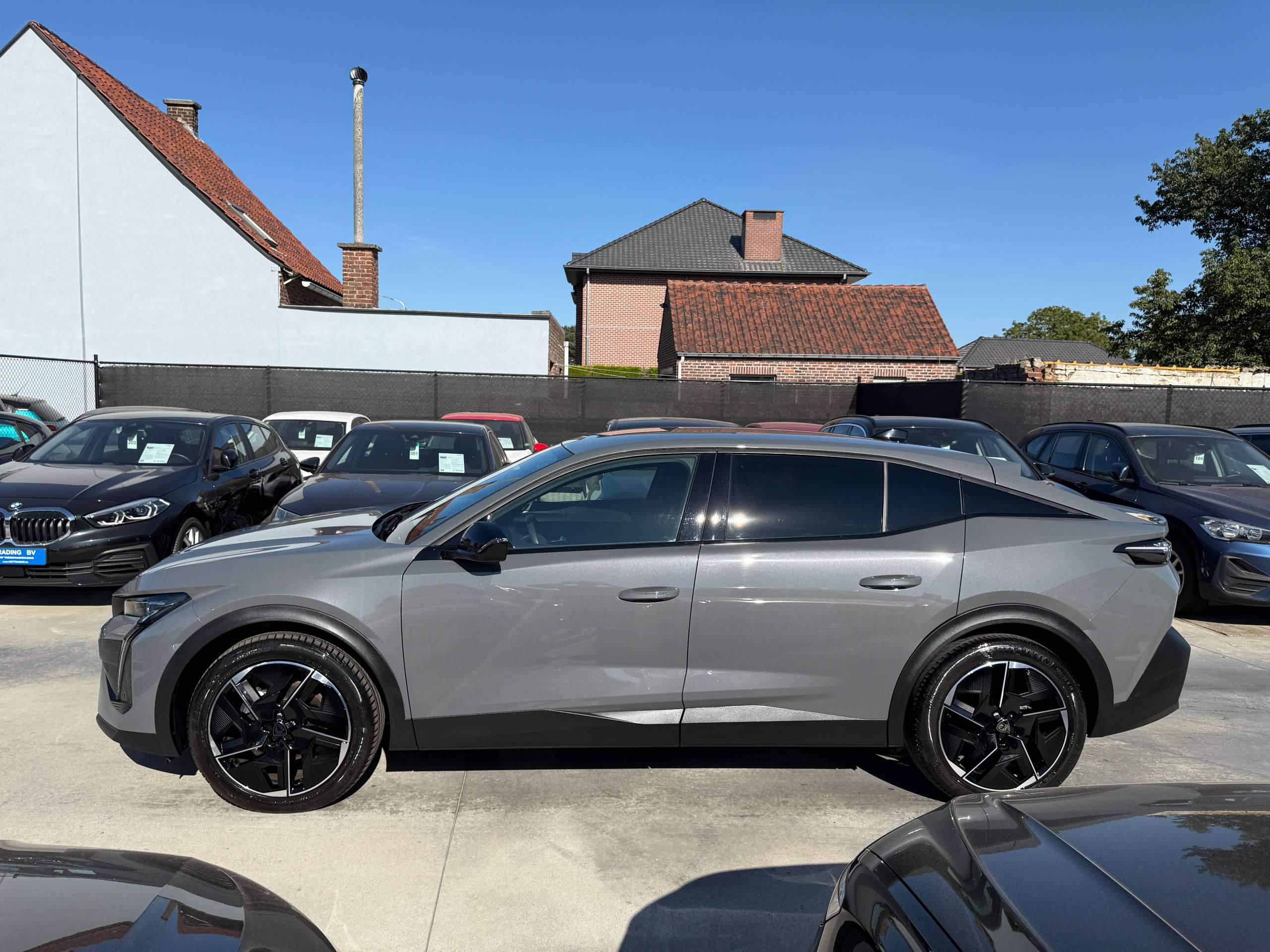 de507d4f-e0d7-4437-9a1d-4bb7f17f5c4f8-peugeot-408-1-2i-turbo-hybrid-gt-line-automaat-navi-leder-full-led-360-camera-carplay.jpg