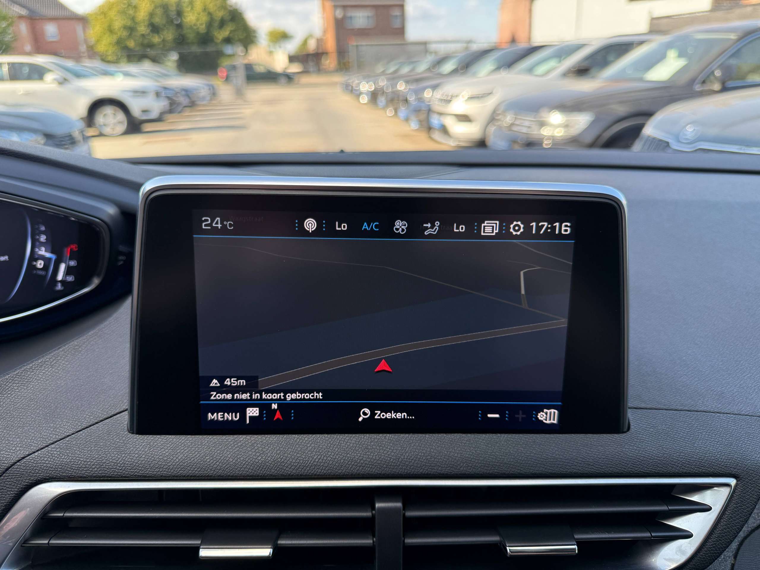 debdb364-b0c2-452c-aa47-903ec3079dcb19-peugeot-3008-1-2i-130pk-navigatie-zwart-leder-camera-carplay-focal-soundsysteem.jpg