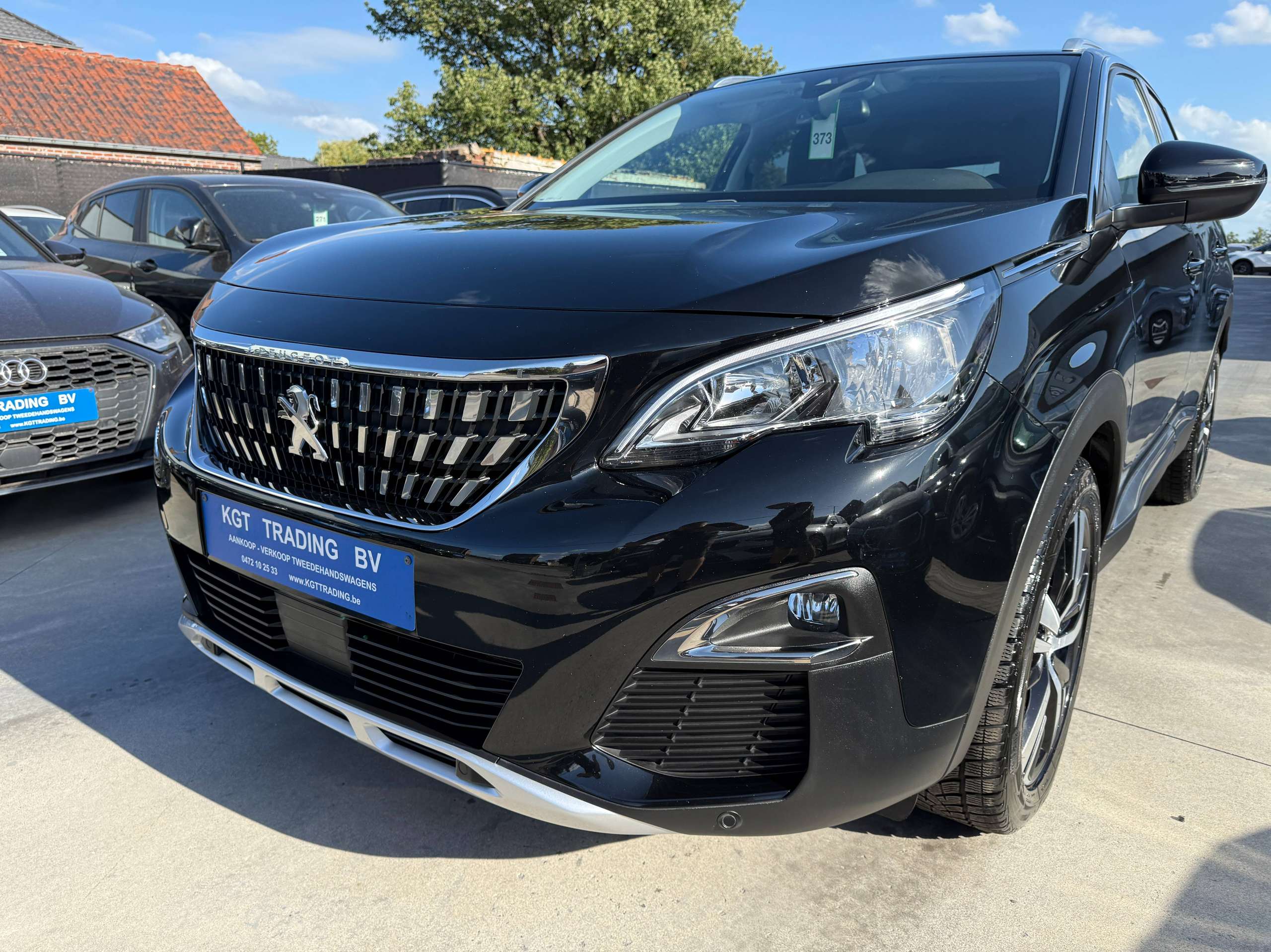 debdb364-b0c2-452c-aa47-903ec3079dcb9-peugeot-3008-1-2i-130pk-navigatie-zwart-leder-camera-carplay-focal-soundsysteem.jpg