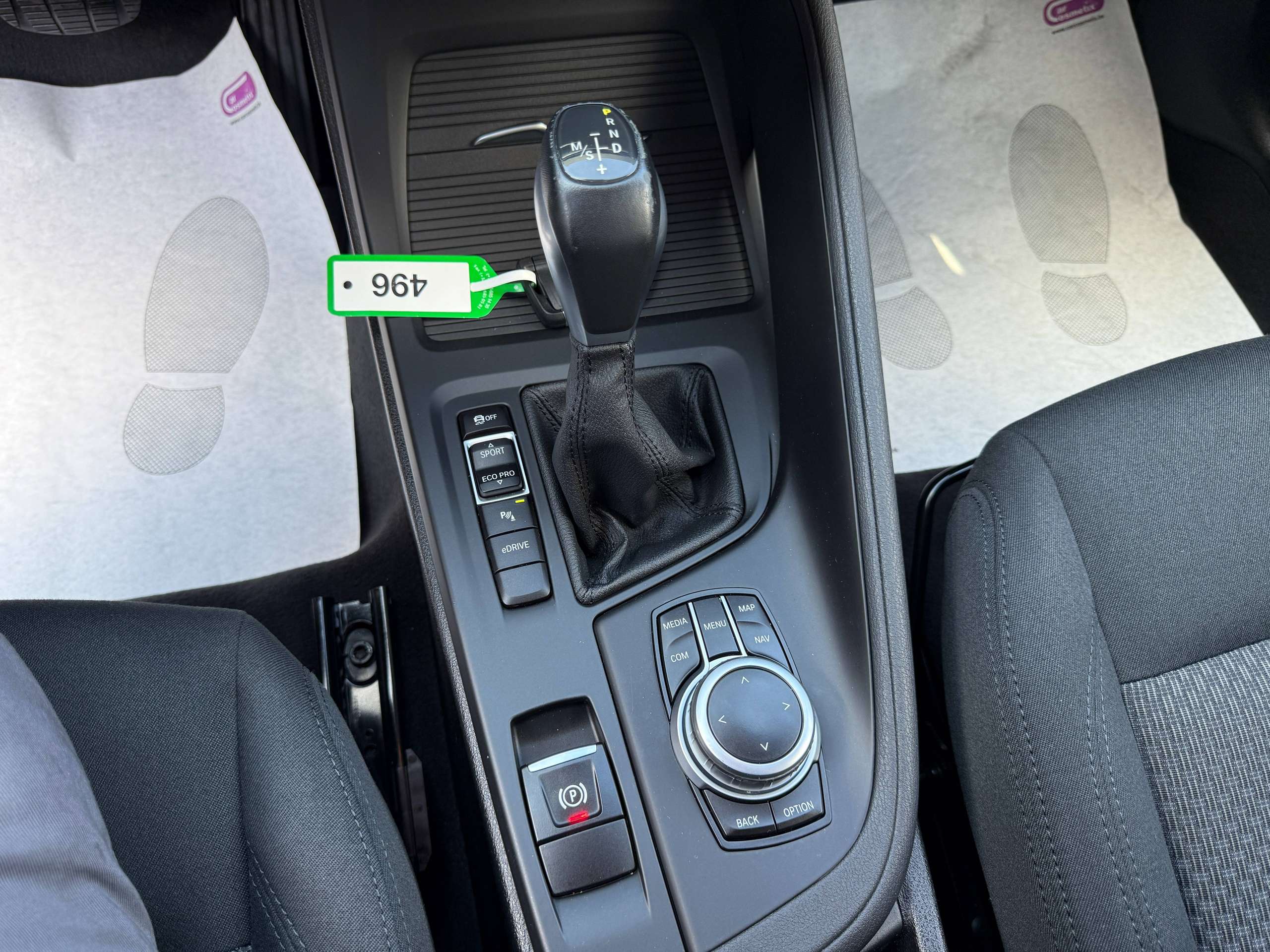 dee57dcb-7b94-4030-a67e-5d151e2b2add24-bmw-x1-1-5-ia-x-drive25e-hybride-automaat-navi-full-led-camera-head-up-dab-pdc.jpg
