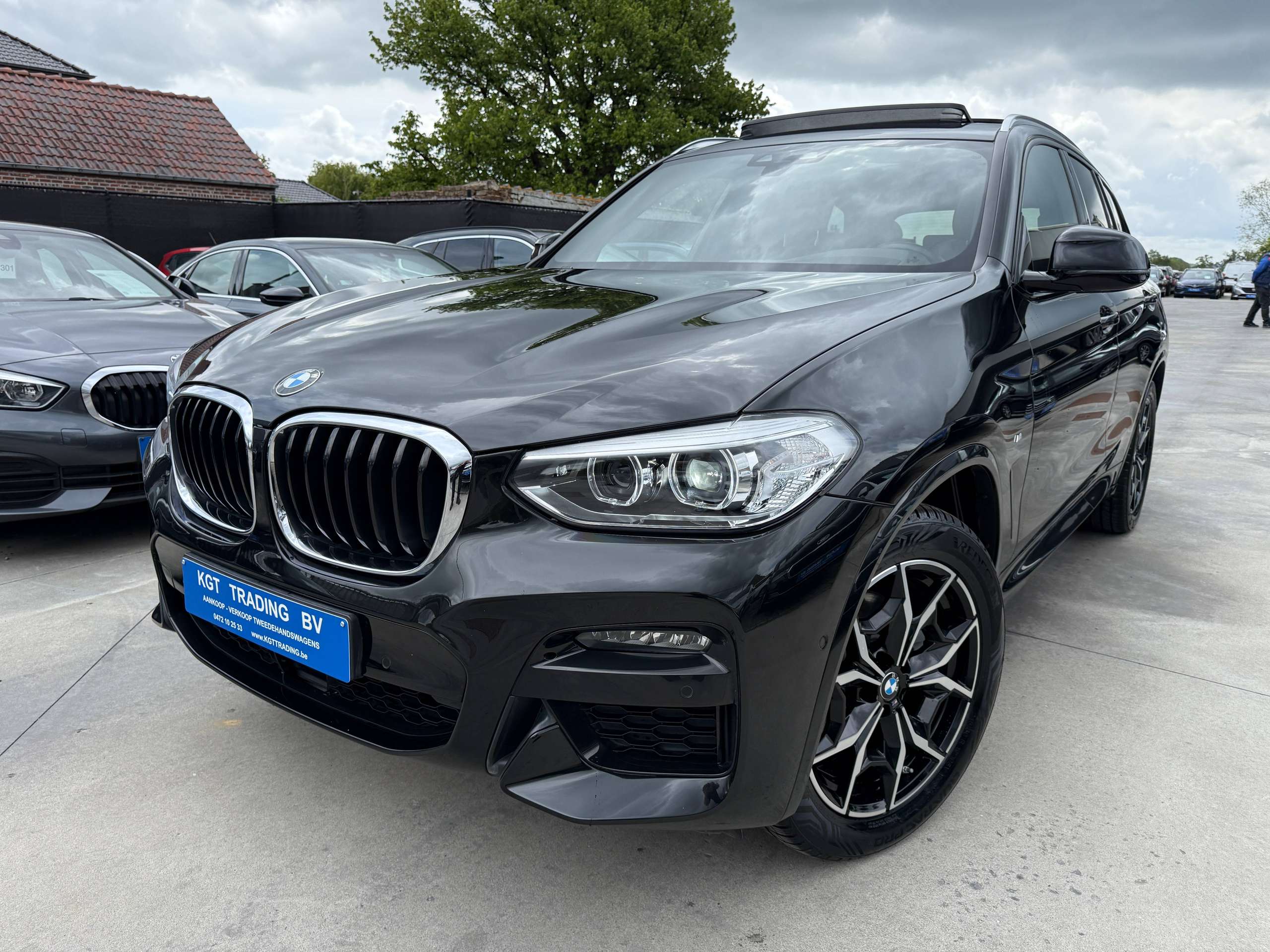 e7387f17-0d92-438a-af71-da59ae3163e21-bmw-x3-2-0ia-m-pack-x-drive-navigatie-zwart-leder-led-opendak-camera.jpg