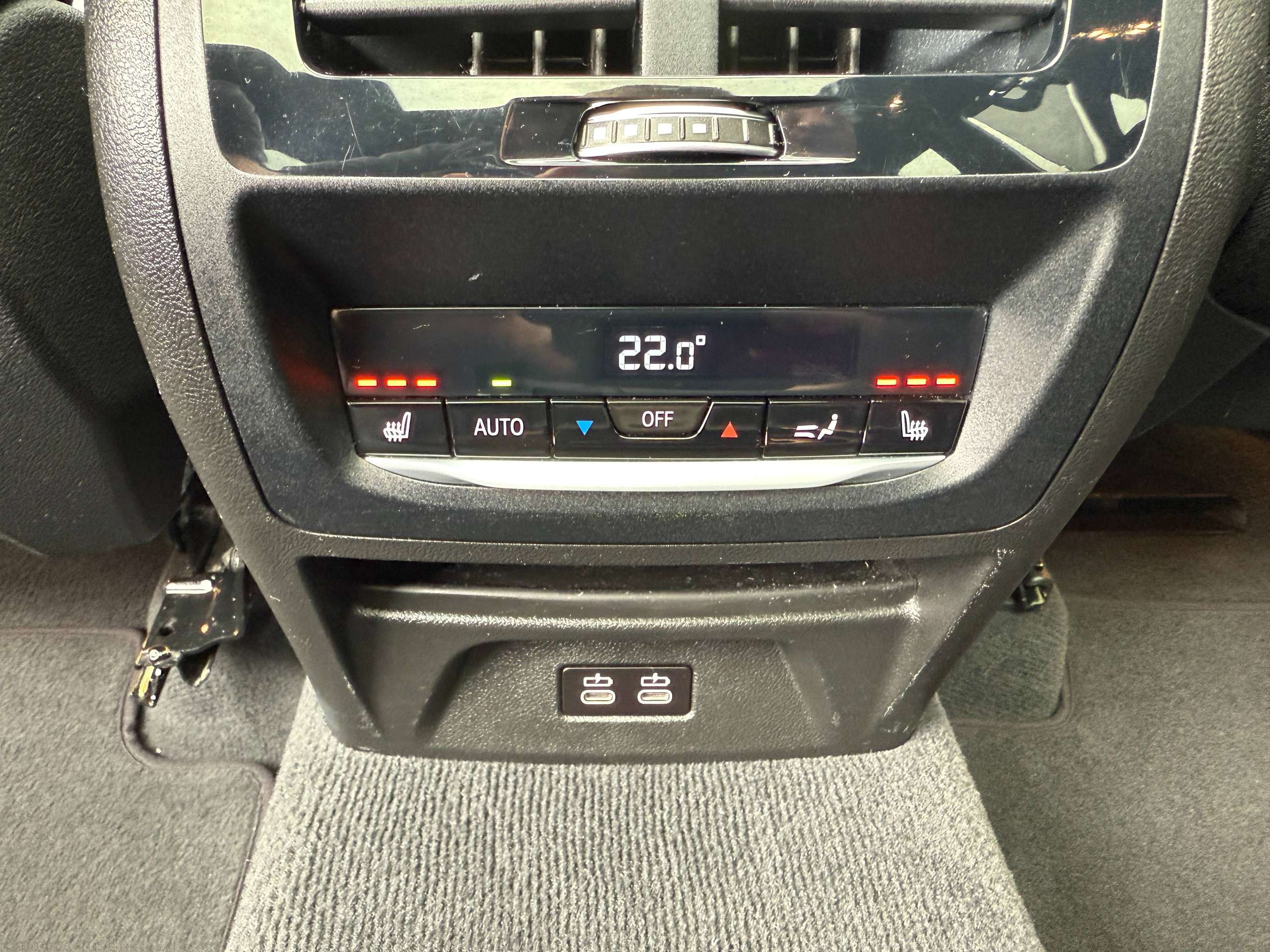 e7387f17-0d92-438a-af71-da59ae3163e217-bmw-x3-2-0ia-m-pack-x-drive-navigatie-zwart-leder-led-opendak-camera.jpg