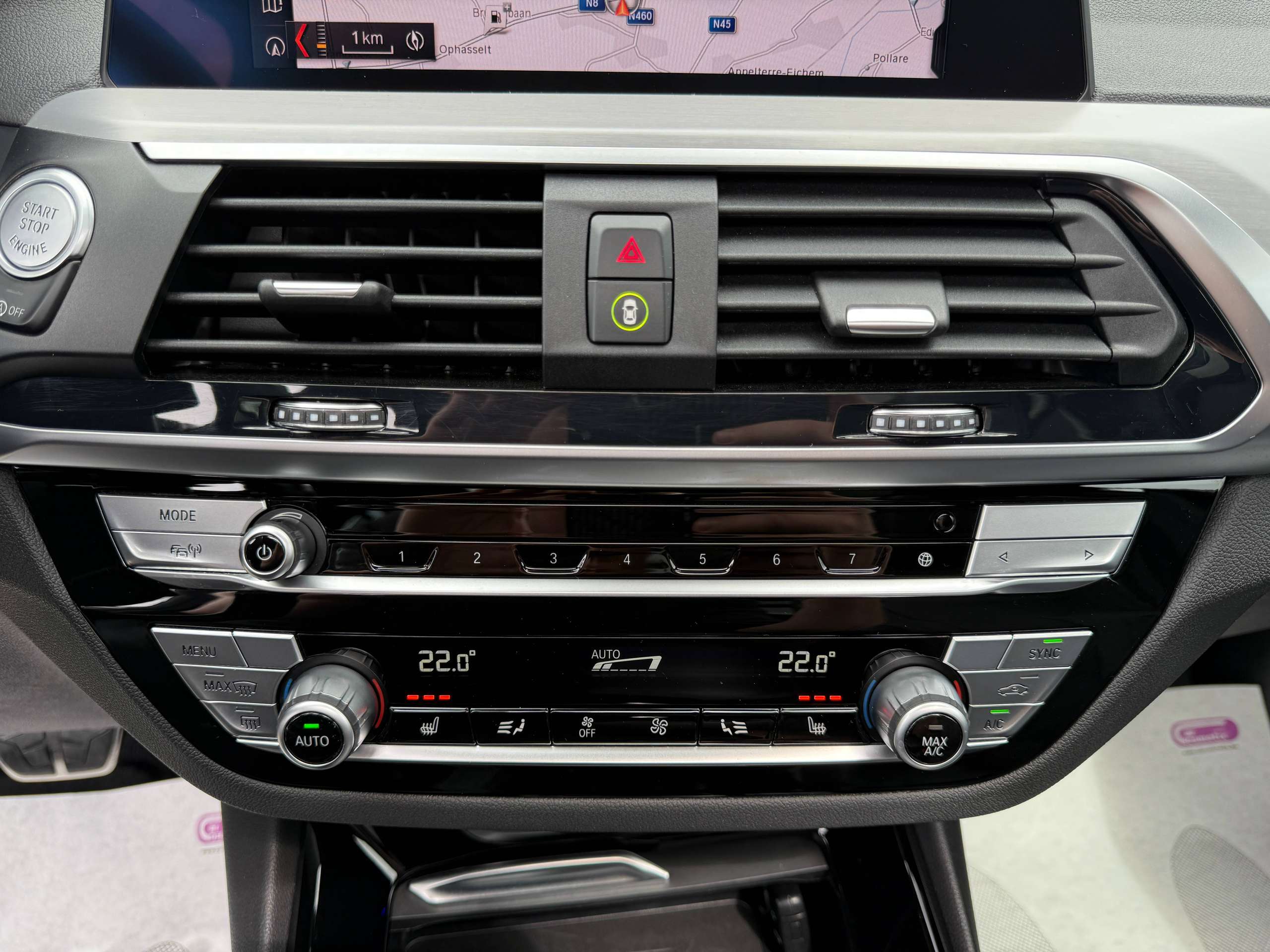 e7387f17-0d92-438a-af71-da59ae3163e226-bmw-x3-2-0ia-m-pack-x-drive-navigatie-zwart-leder-led-opendak-camera.jpg