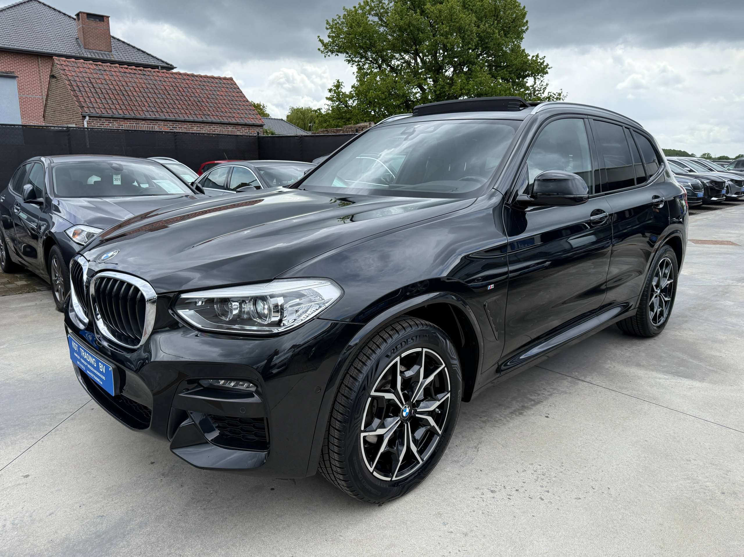 e7387f17-0d92-438a-af71-da59ae3163e29-bmw-x3-2-0ia-m-pack-x-drive-navigatie-zwart-leder-led-opendak-camera.jpg