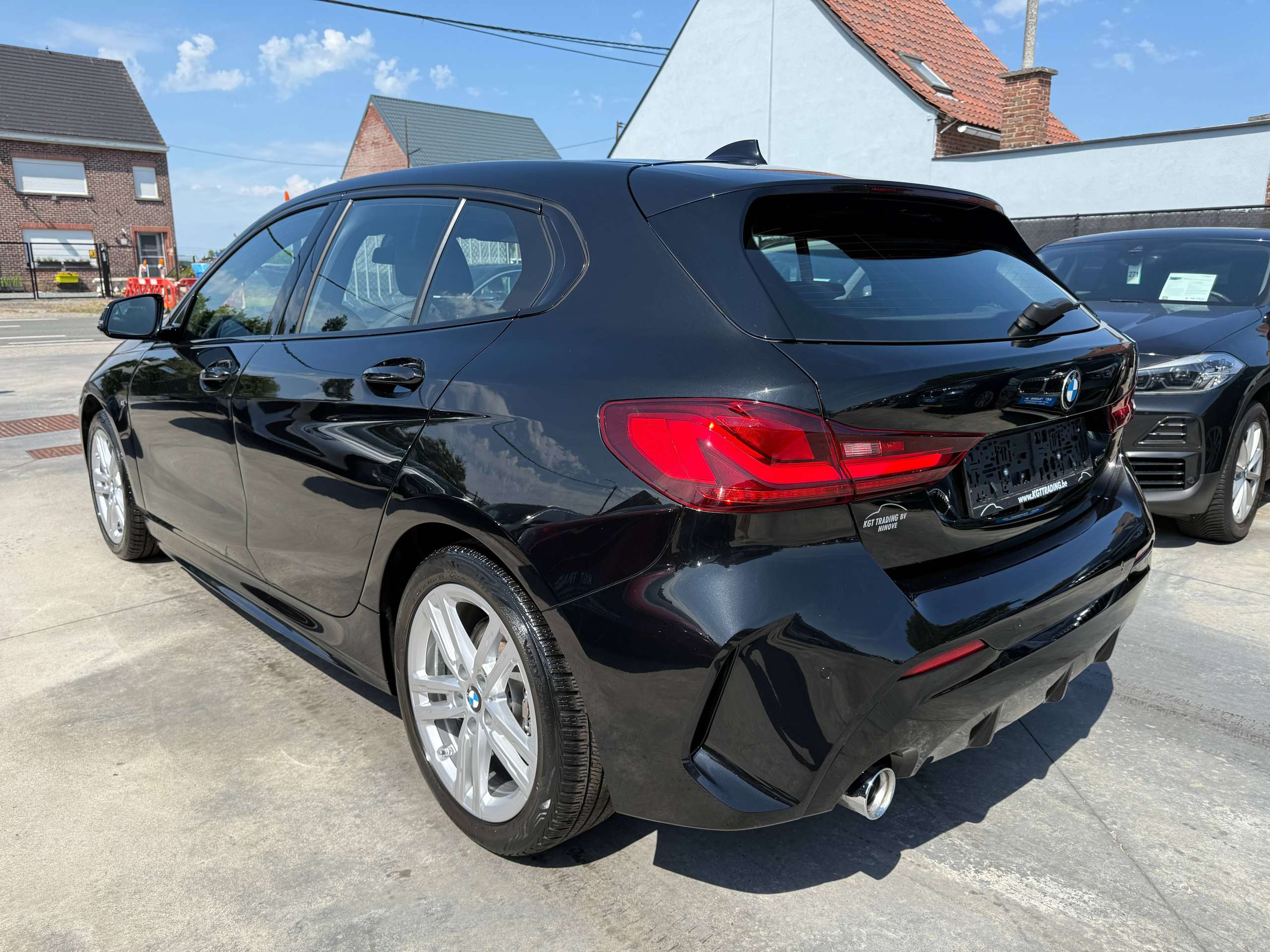 f7052b43-045d-4741-9aee-d5a4ae2d109c7-bmw-116-ia-m-sport-automaat-navigatie-leder-full-led-carplay-dab-alu.jpg