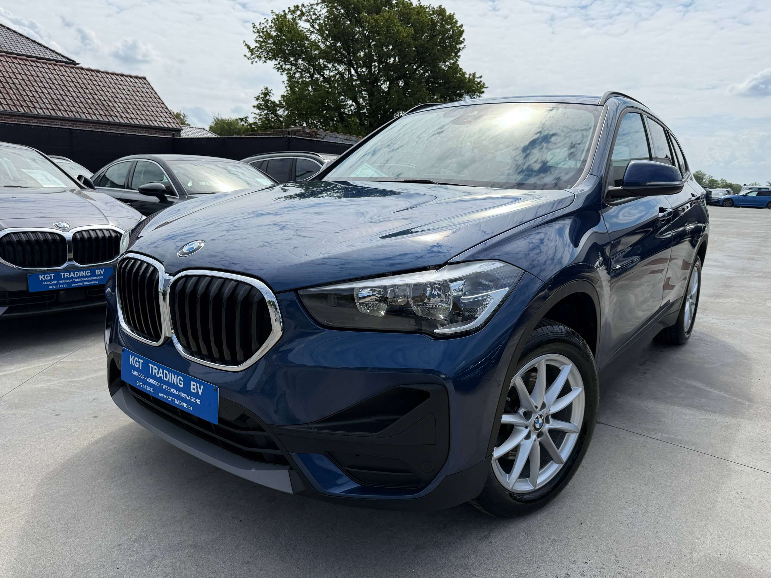 07766b53-5a68-4c6d-8462-7ae9b4686fc31-bmw-x1-1-5i-navigatie-leder-camera-head-up-zetelverwarming.jpg