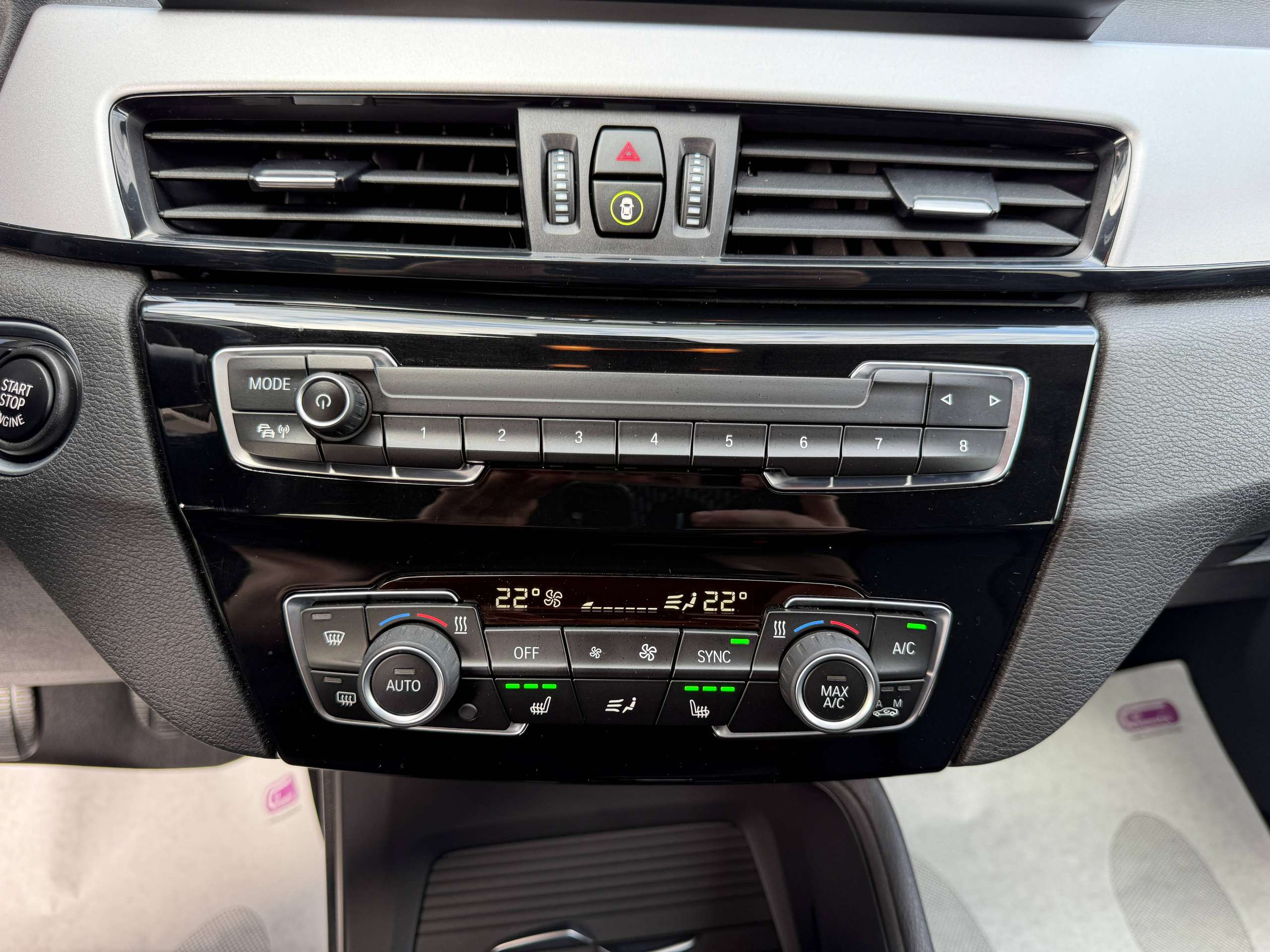 07766b53-5a68-4c6d-8462-7ae9b4686fc321-bmw-x1-1-5i-navigatie-leder-camera-head-up-zetelverwarming.jpg